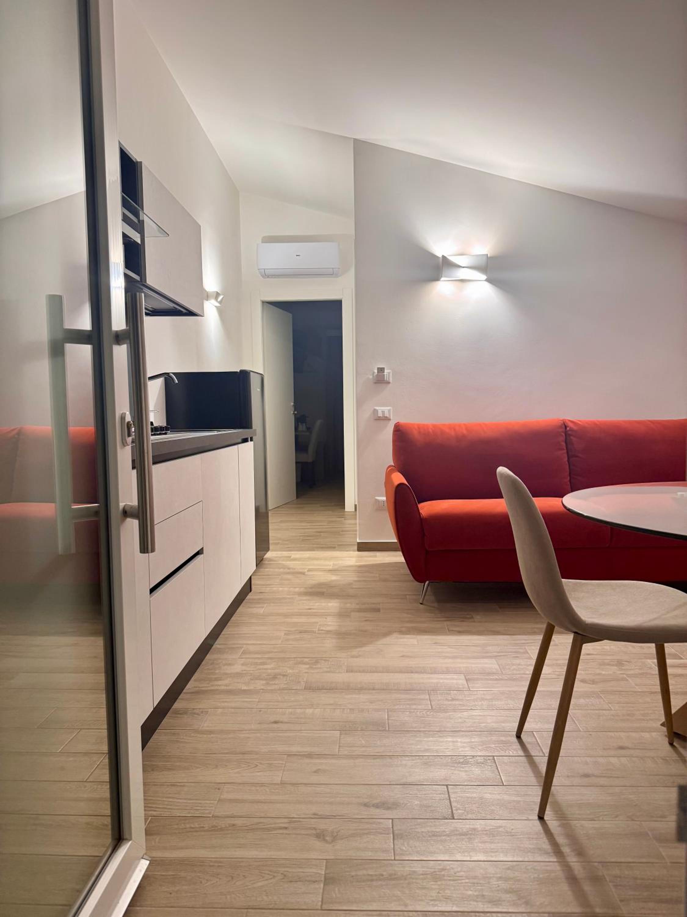 Deluxe One-Bedroom Apartment with Garden View