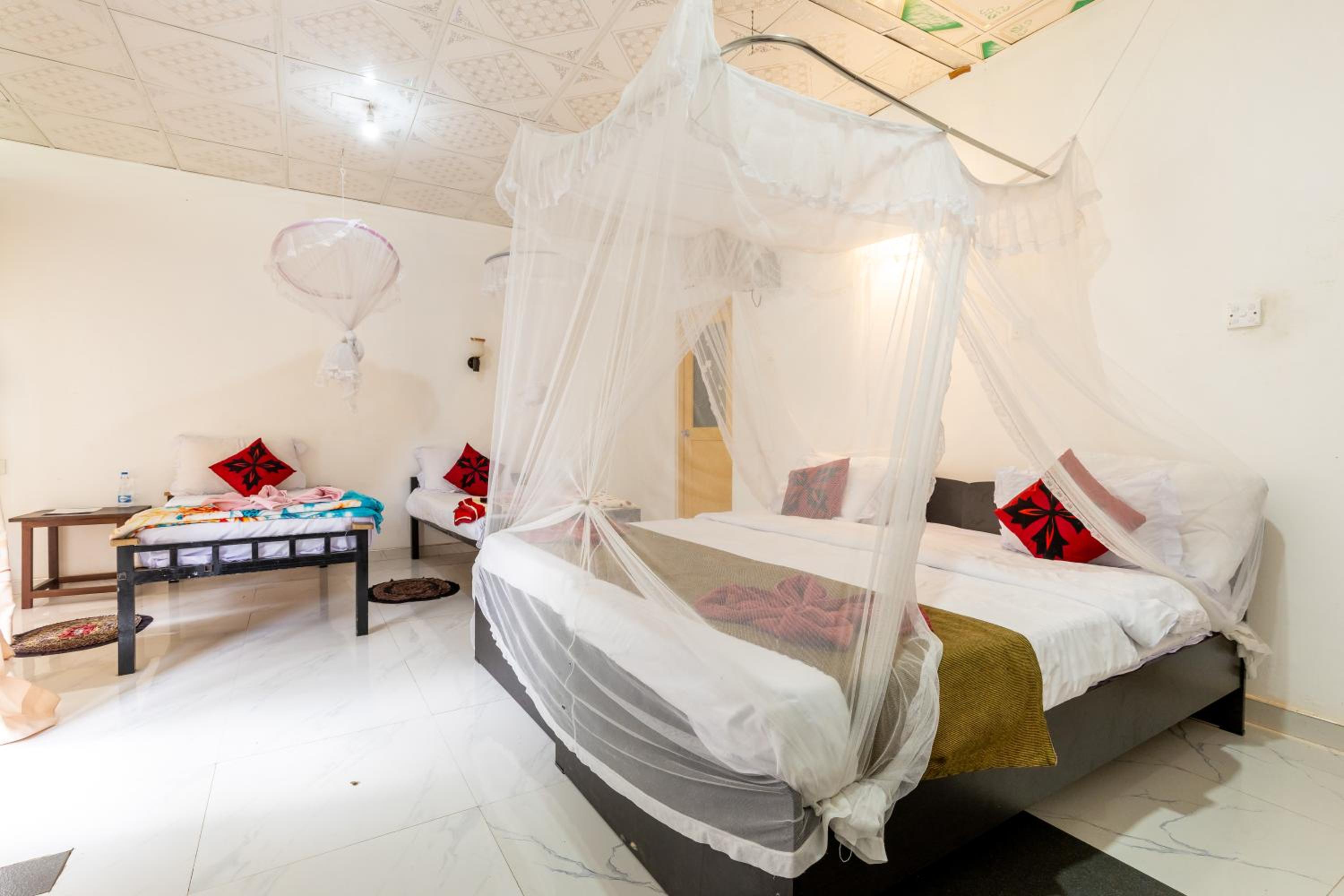 Deluxe Family Room - Early Check-in & Late Check-out (on Availability)