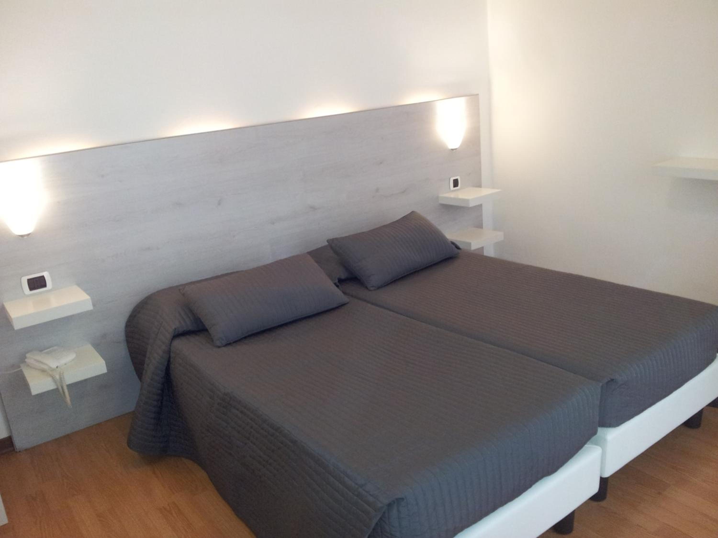 Economy Double Room - Photo 1