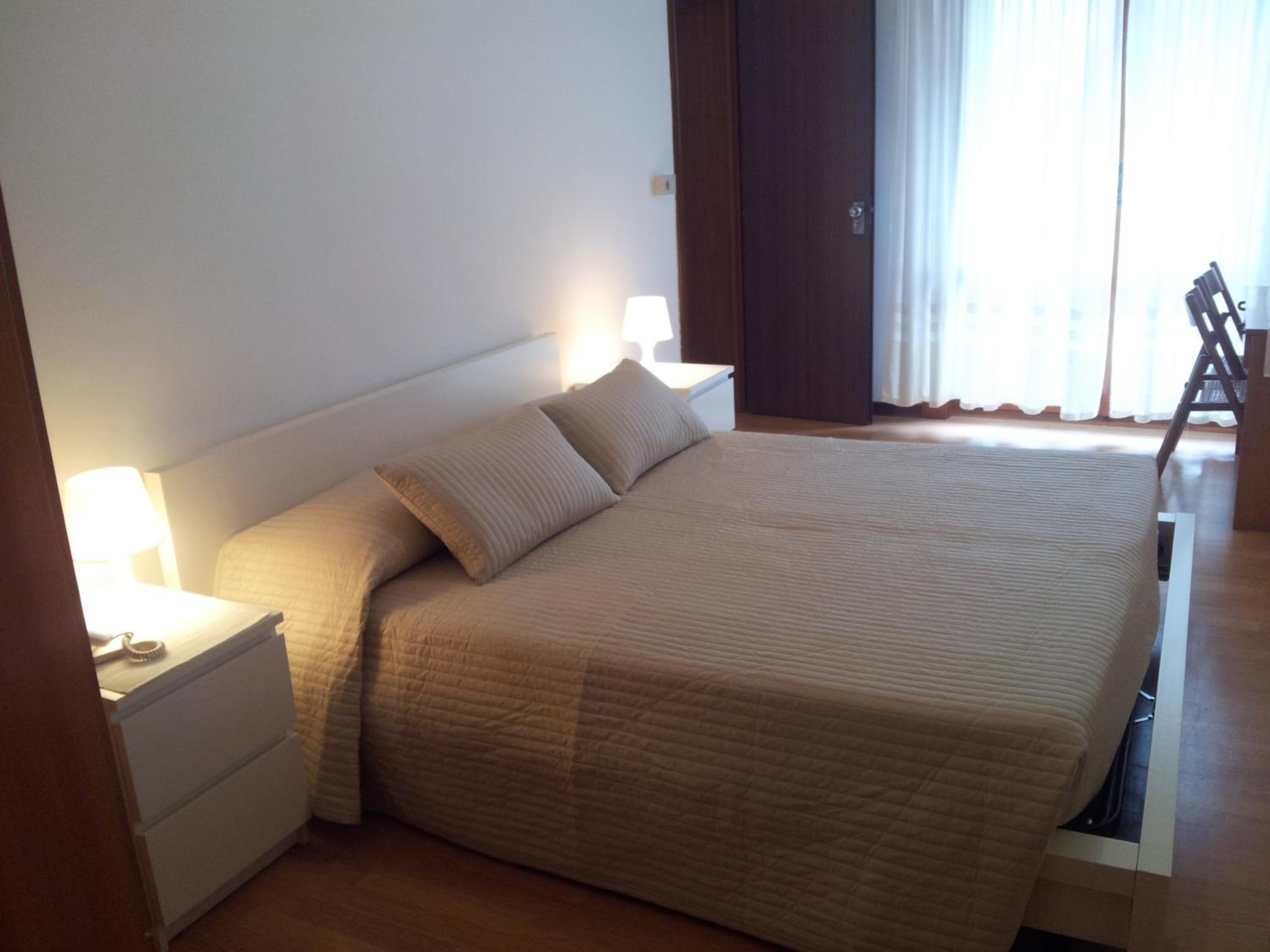 Economy Double Room - Photo 10