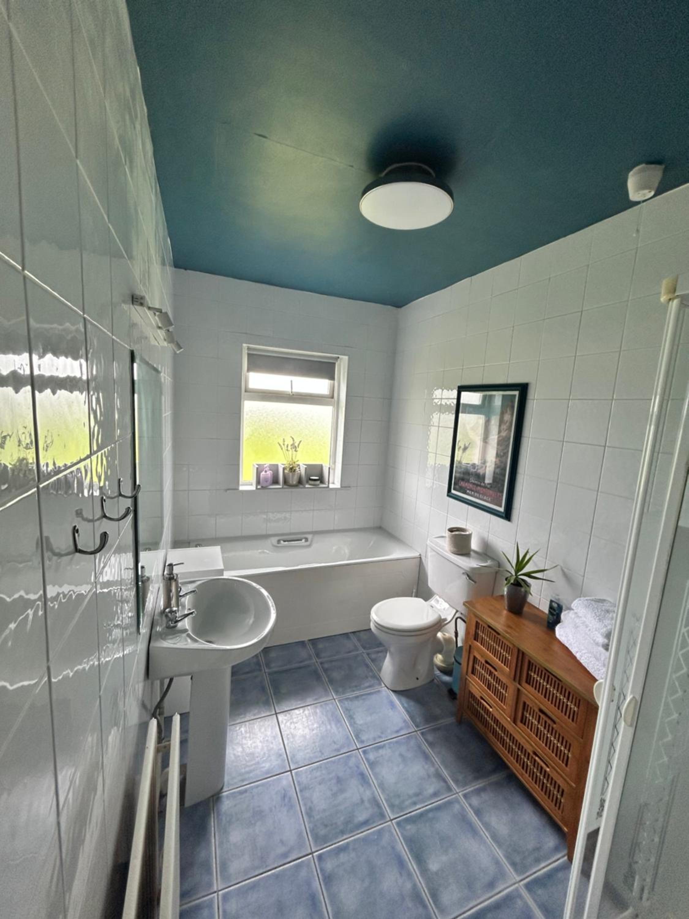 Double Room with Private External Bathroom photo 2