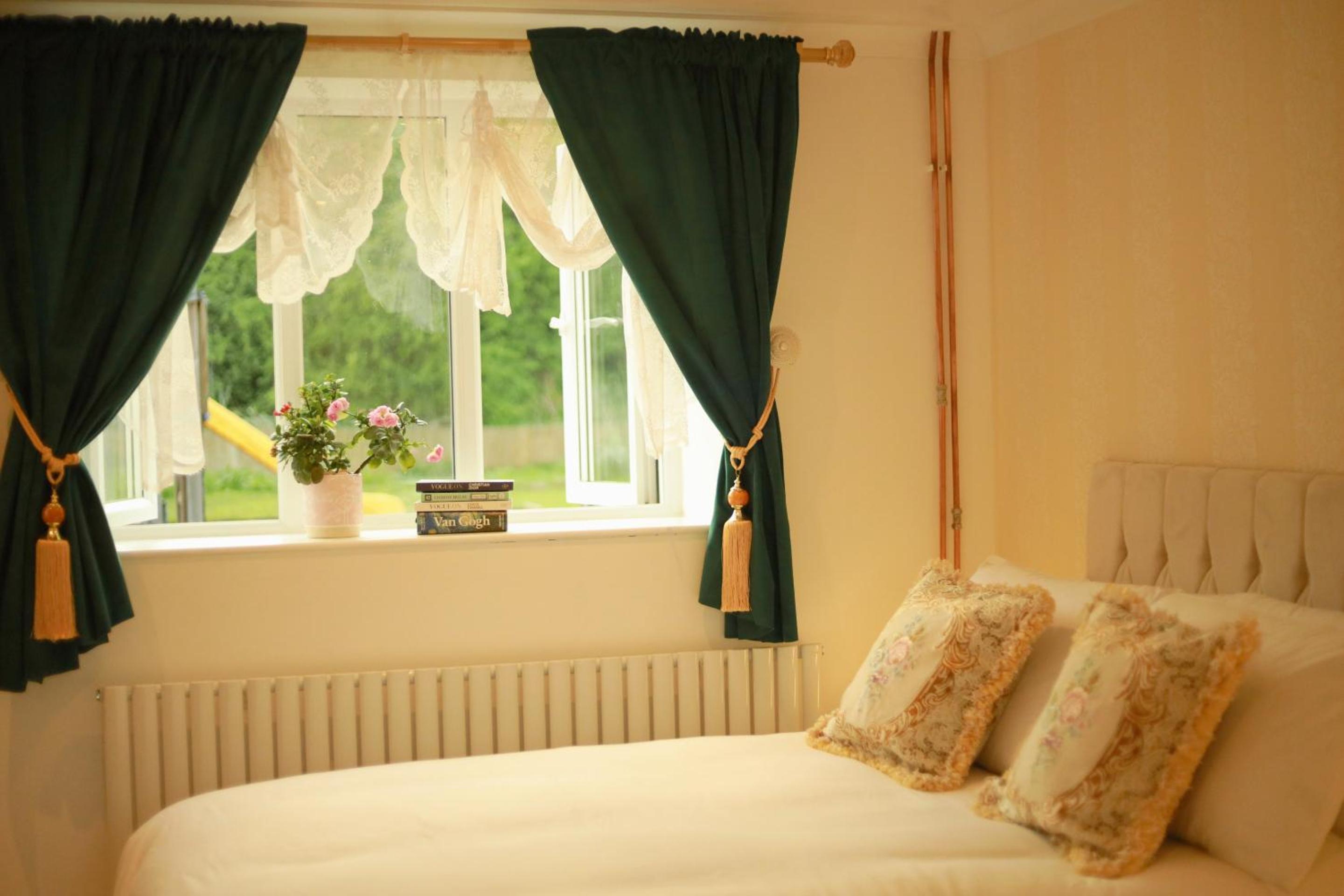 Superior Twin Room with Garden View photo 2