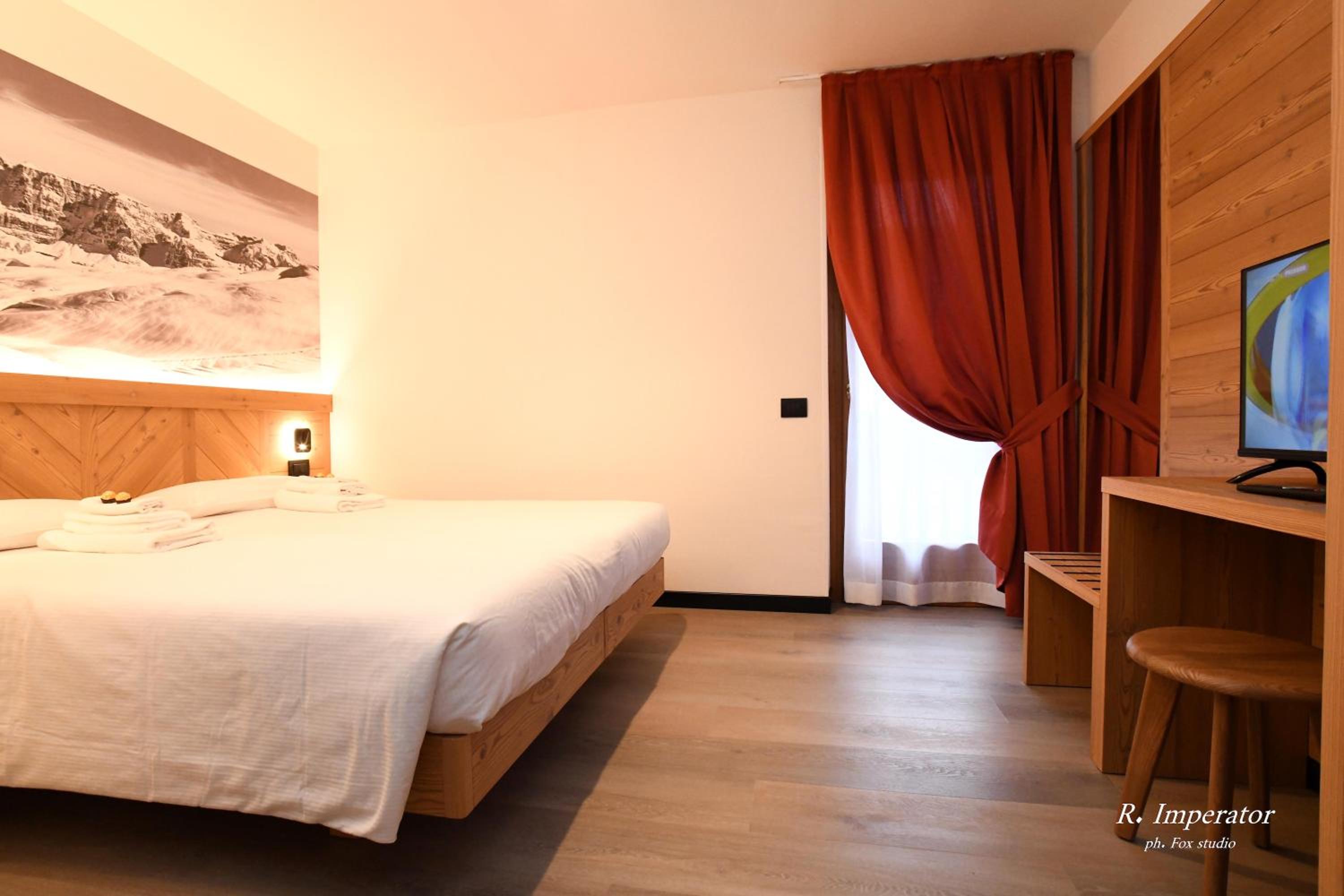 Two-Bedroom Deluxe Apartment