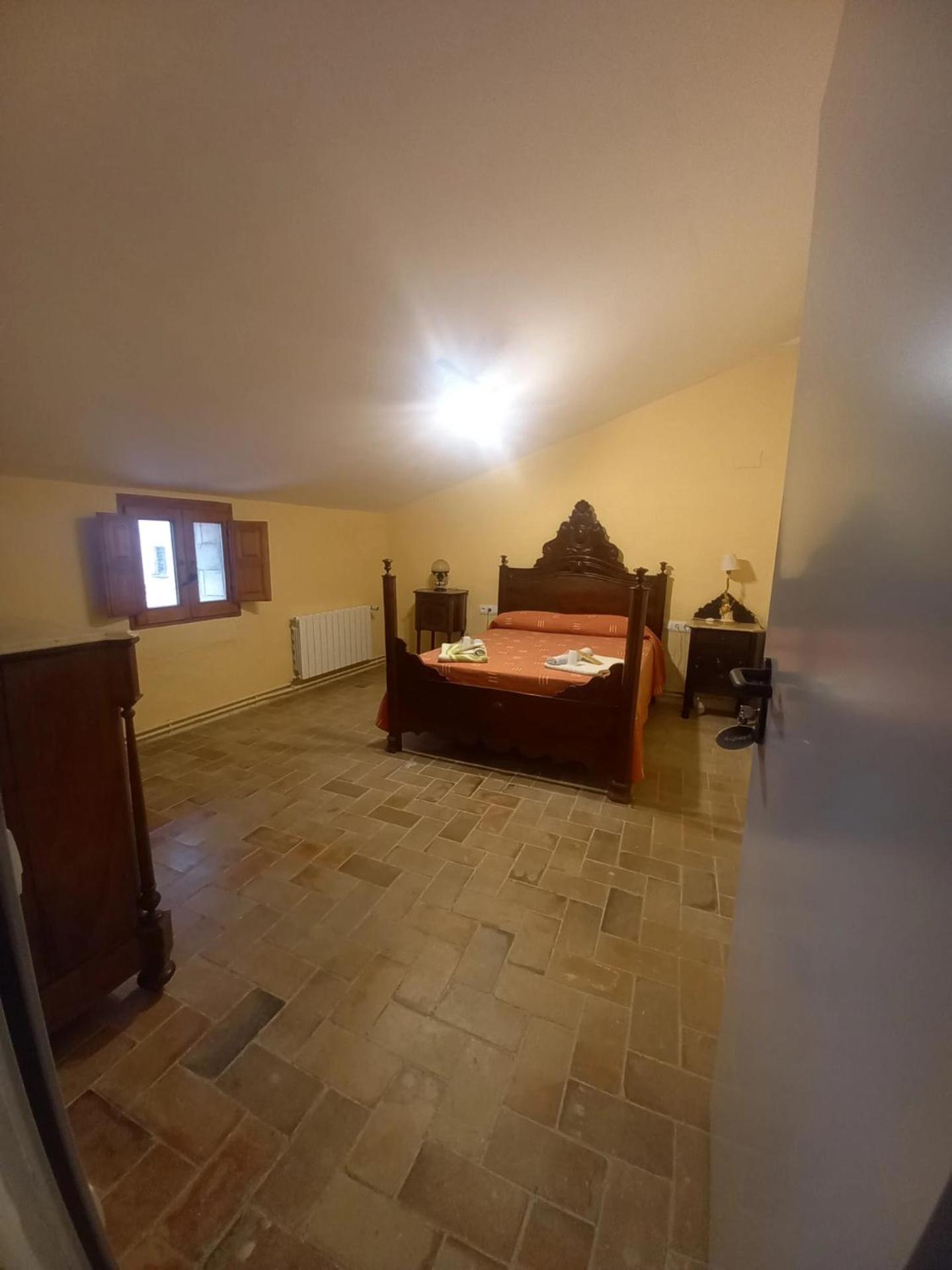 Standard Double Room with Shared Bathroom