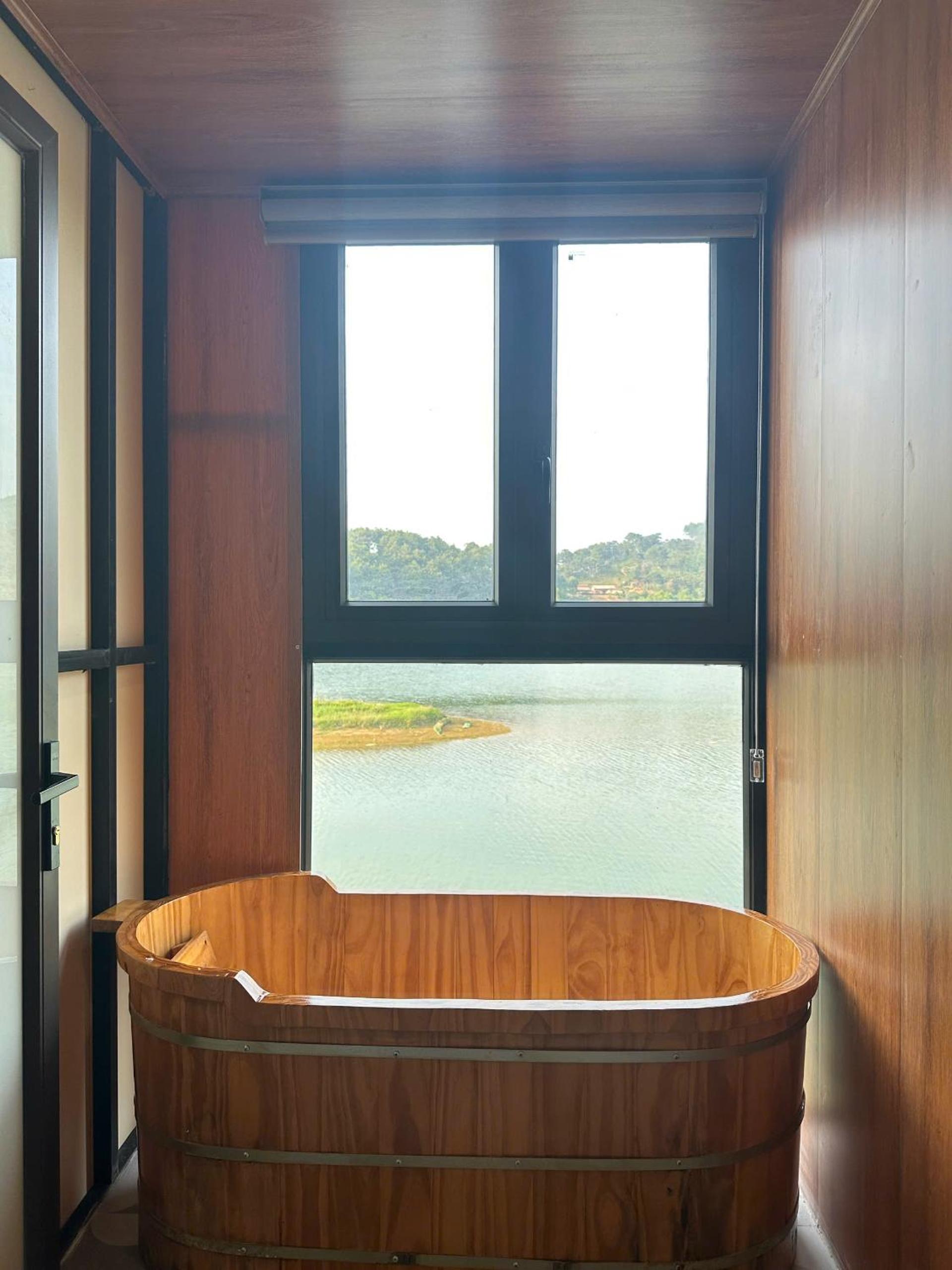 Bungalow - Water Front  photo 2