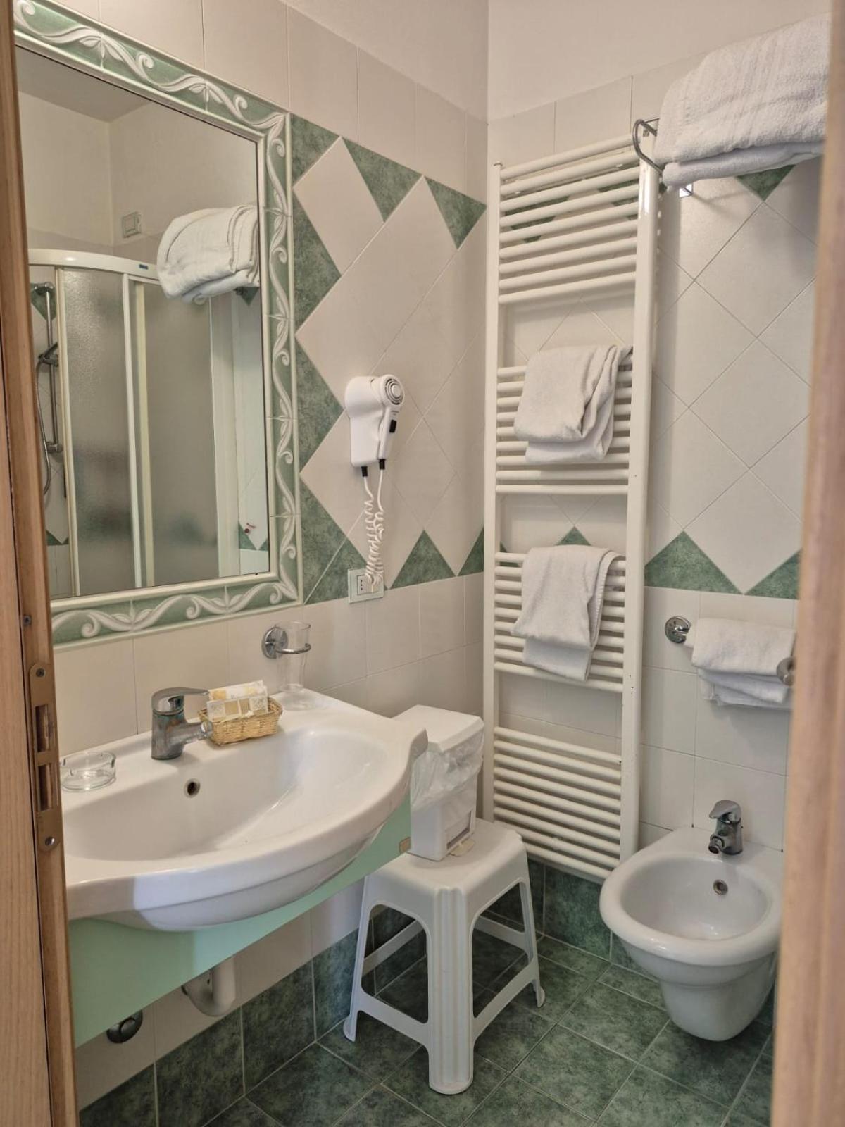 Quadruple Room with Terrace photo 2