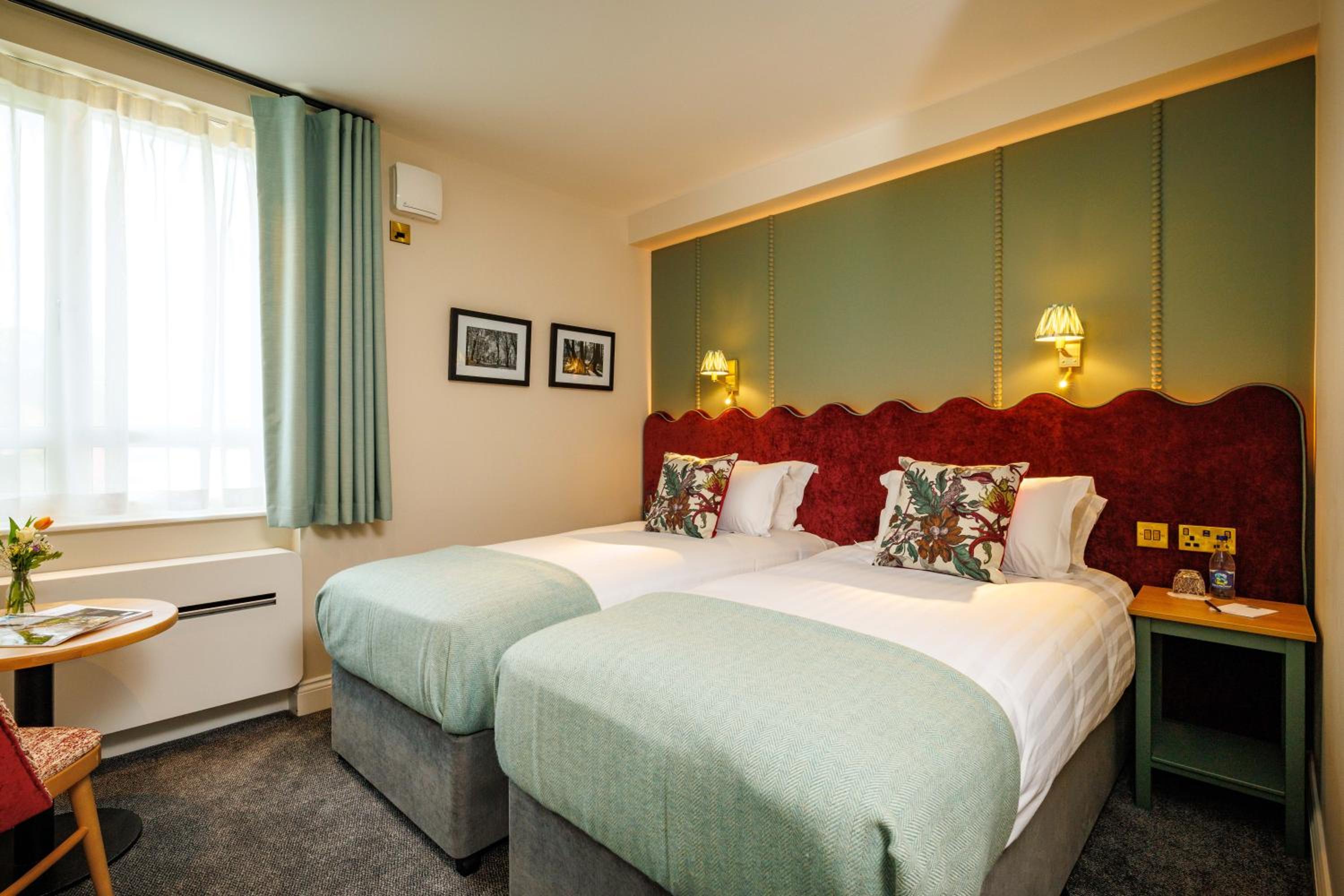Superior Twin Room photo 1