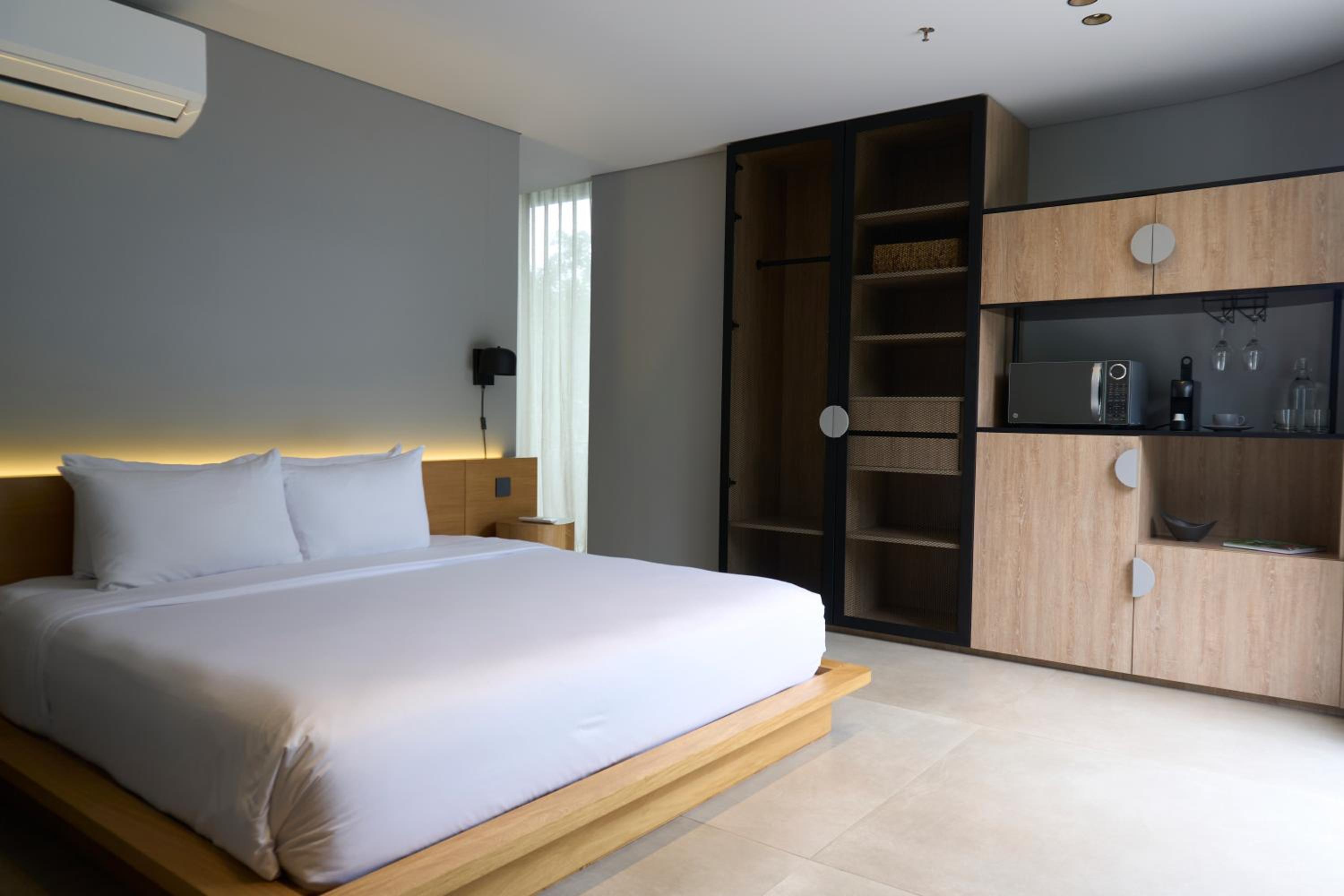 One-Bedroom Standard Apartment