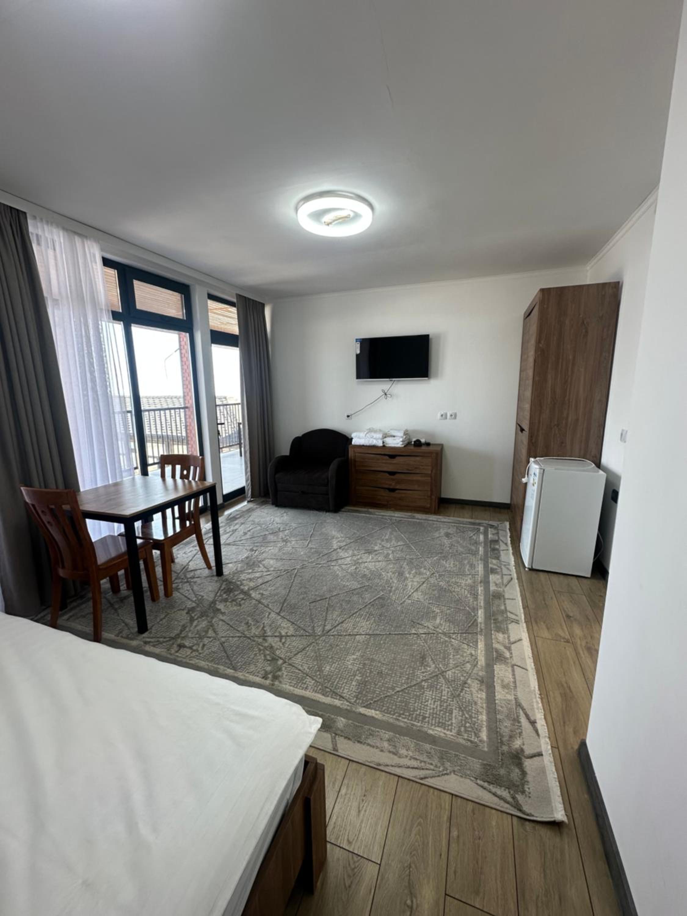 Double Room with Lake View photo 2