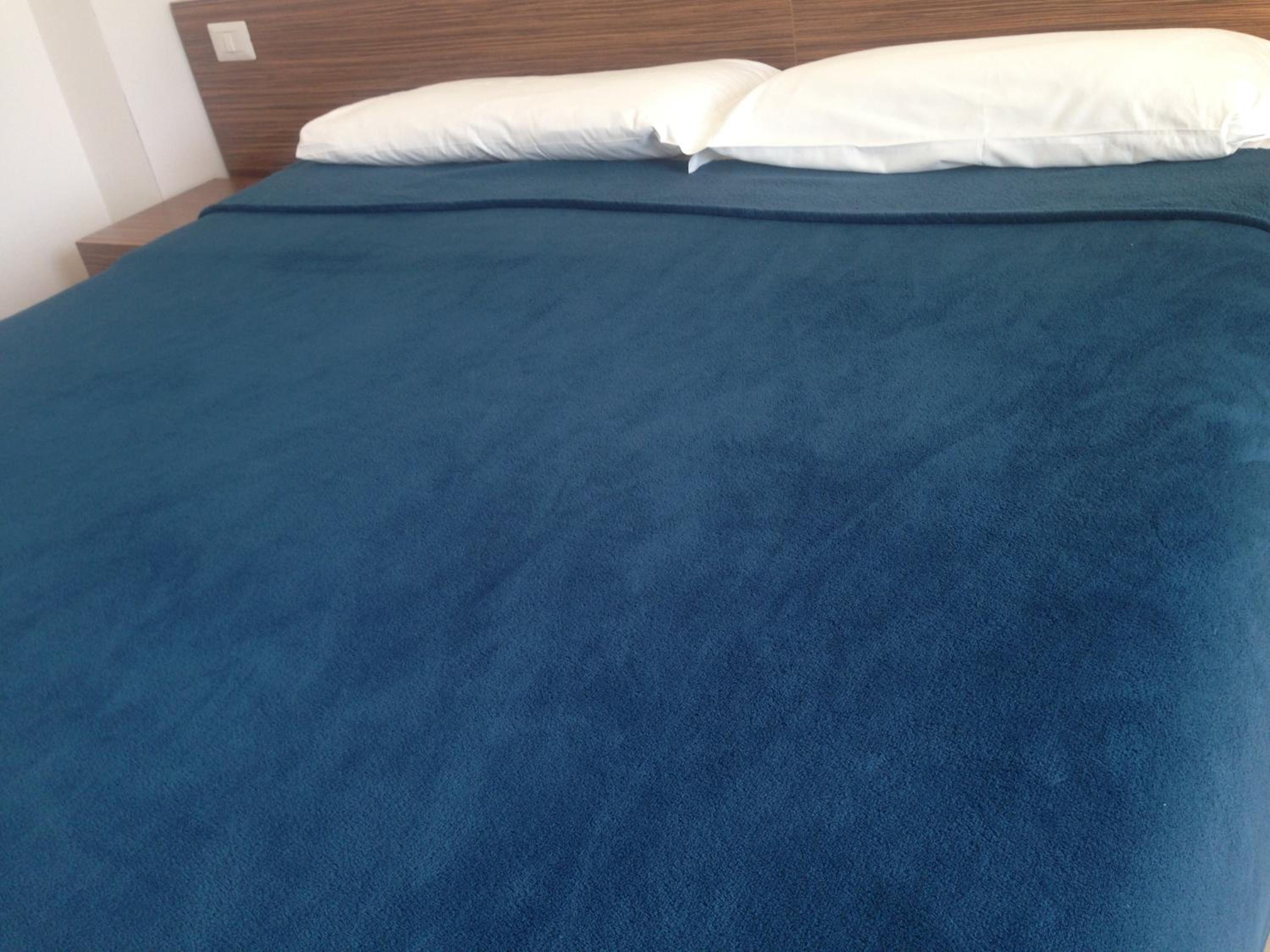 Double or Twin Room - Photo 10