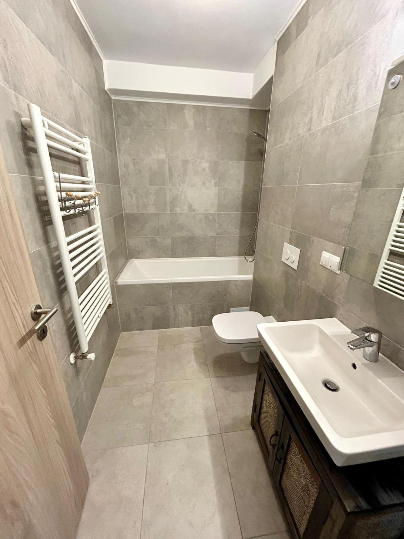 Three-Bedroom Superior Apartment