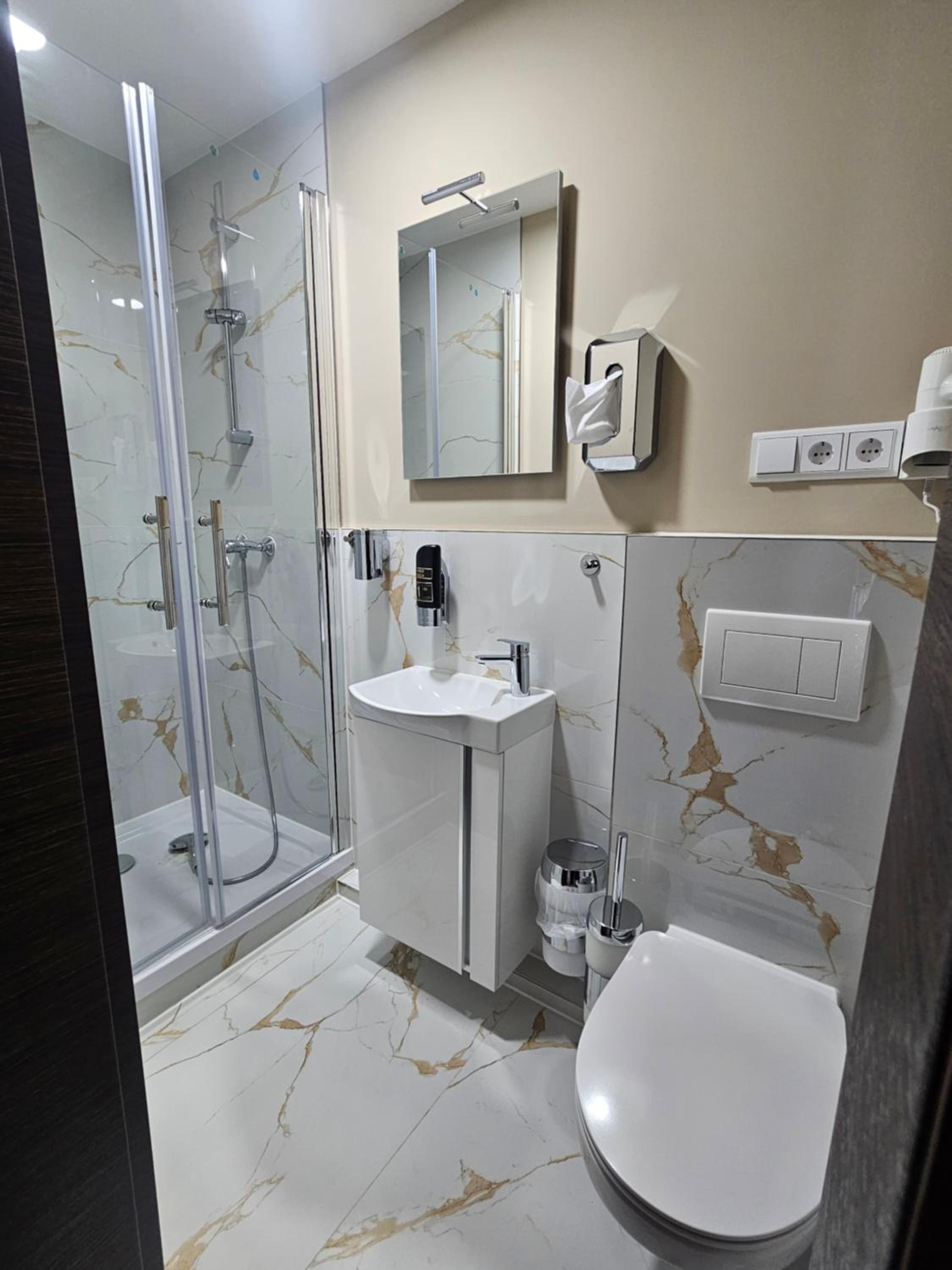 Single Room with Shower photo 1