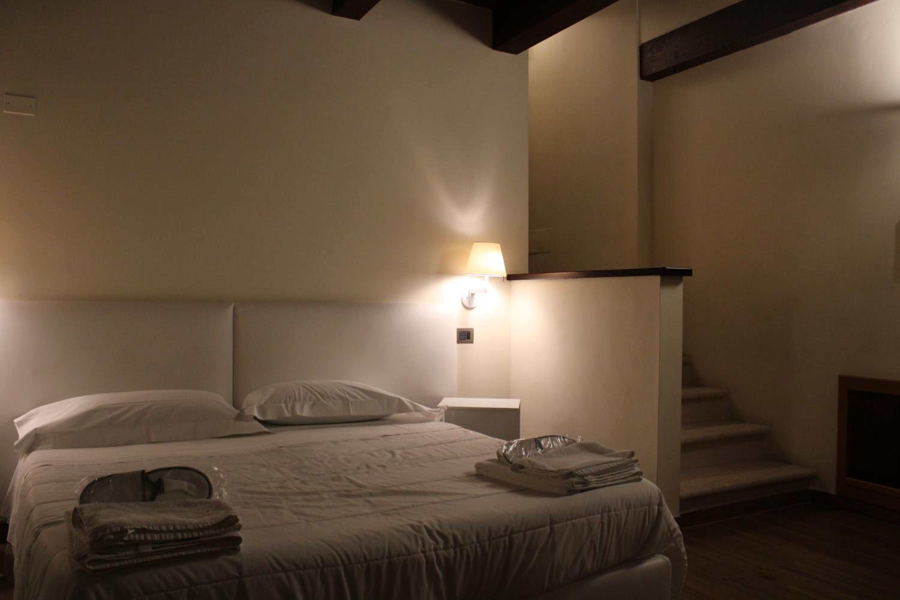 Queen Room with Balcony