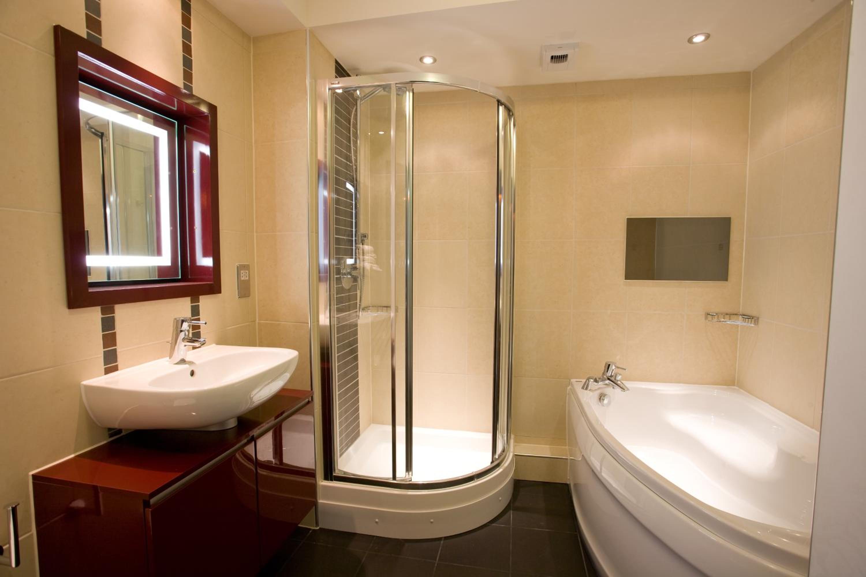 Deluxe Suite - Photo 5