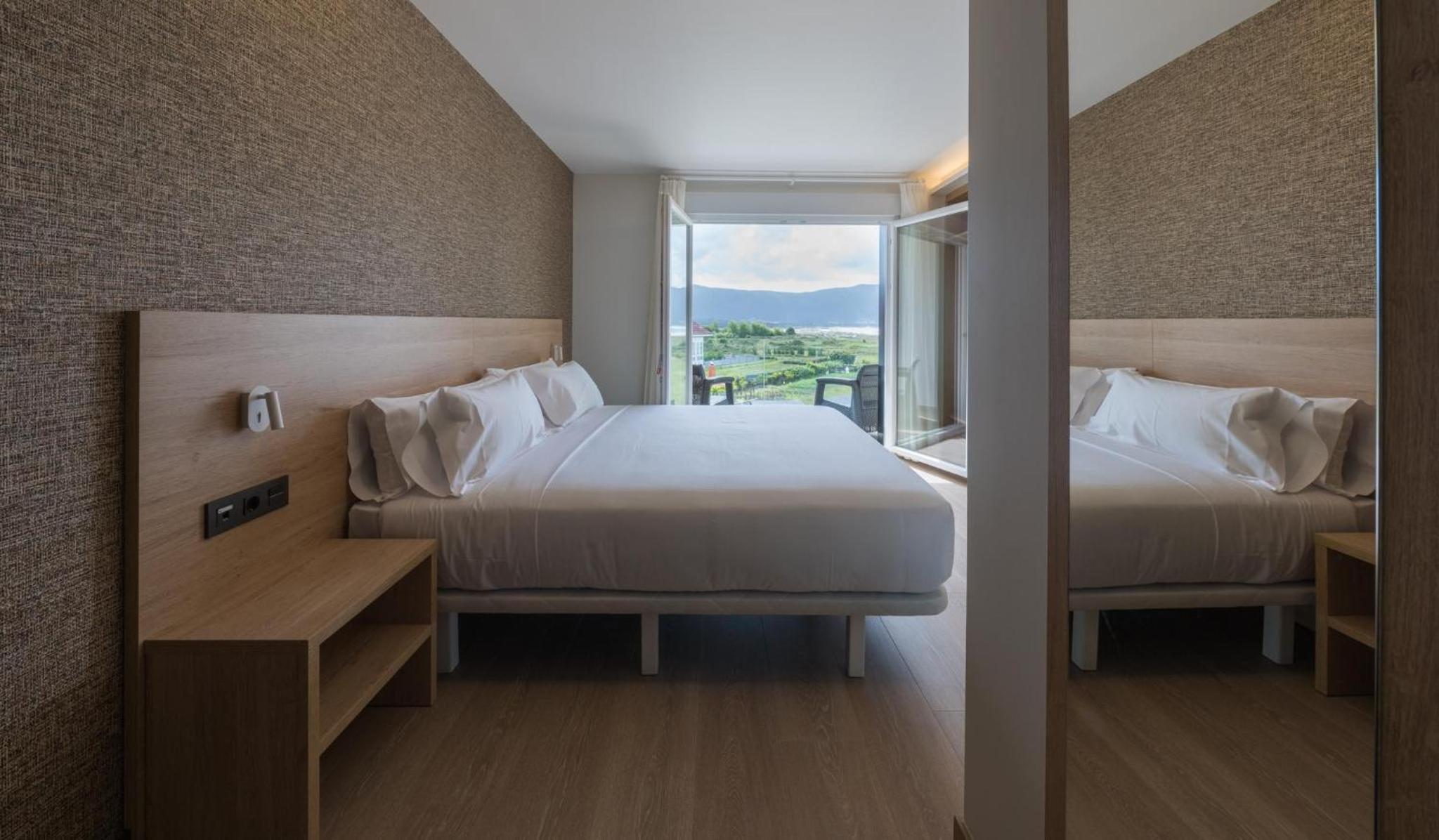 Superior Double or Twin Room with Terrace