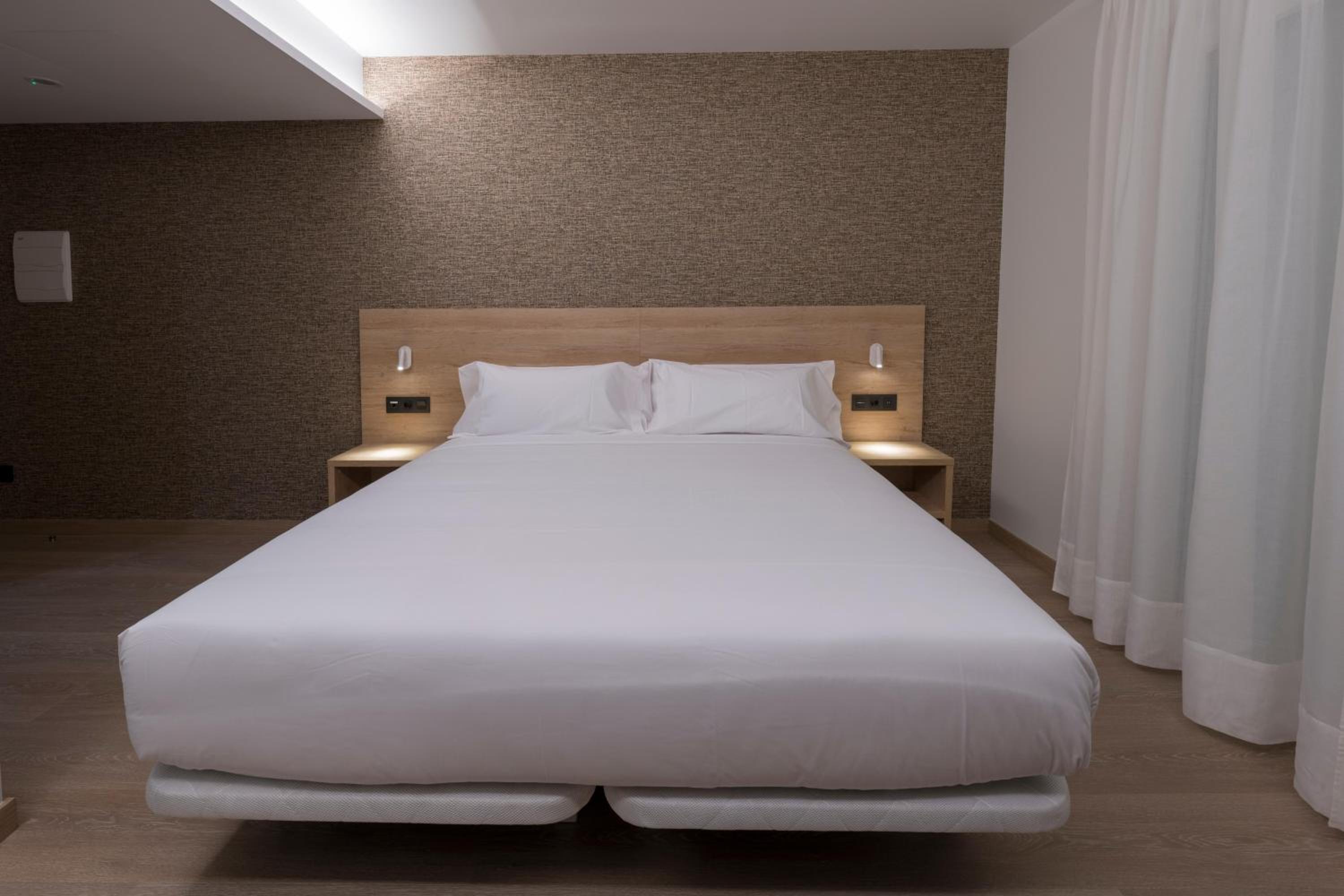Superior Double or Twin Room with Terrace photo 3