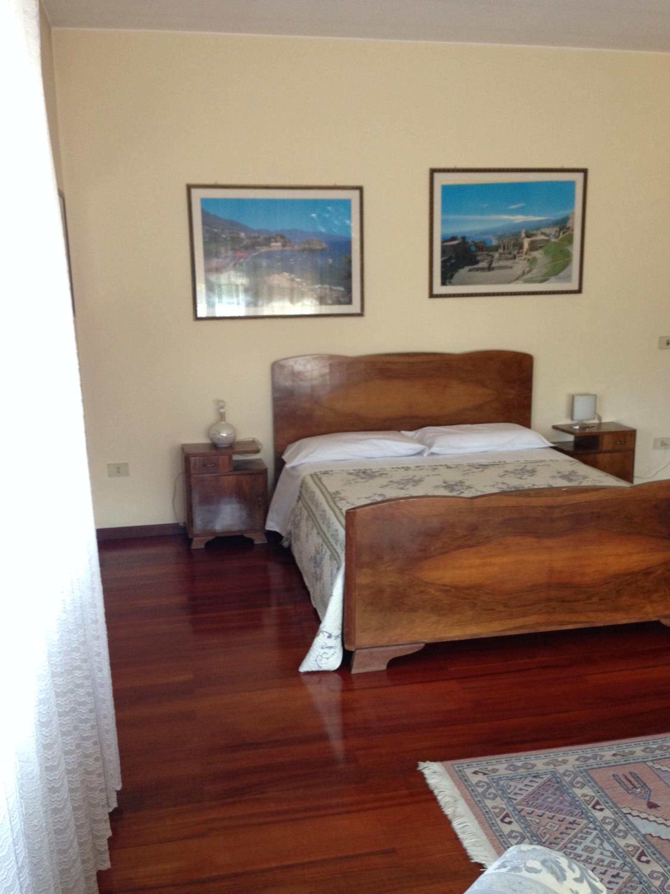 Double or Twin Room - Photo 9