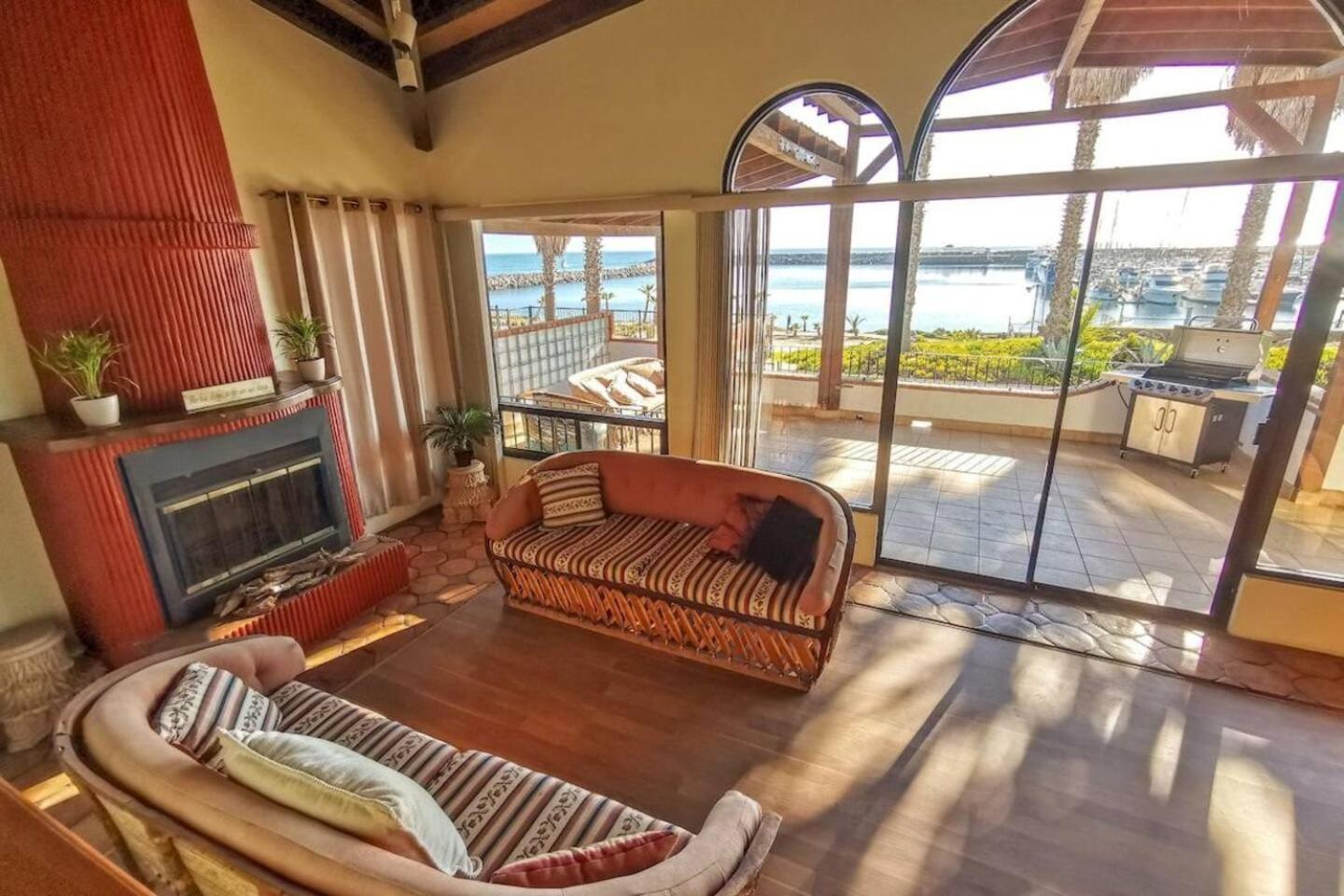 Villa photo 1