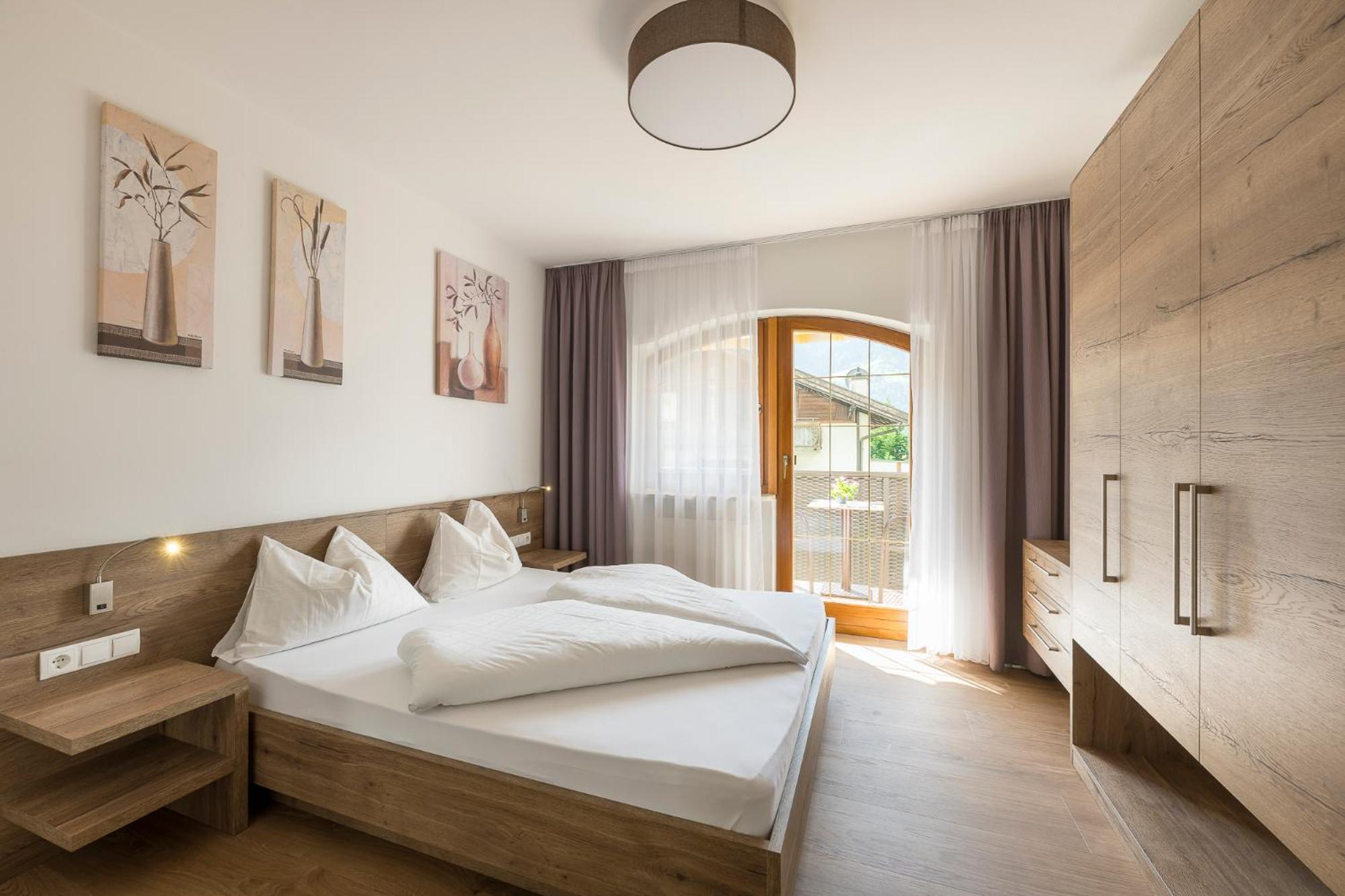 One-Bedroom Apartment with Garden View