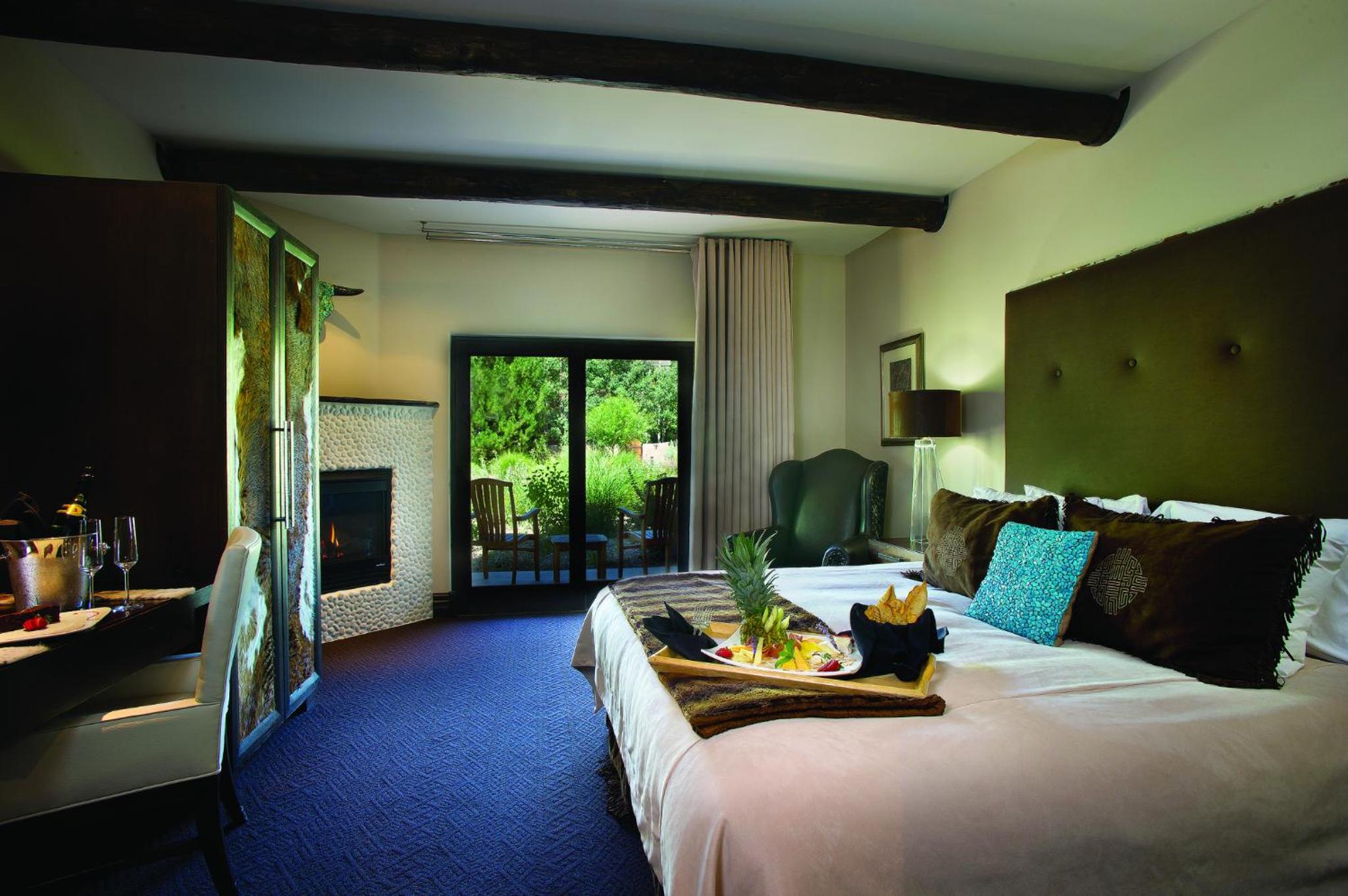 Standard King Room - Photo 1