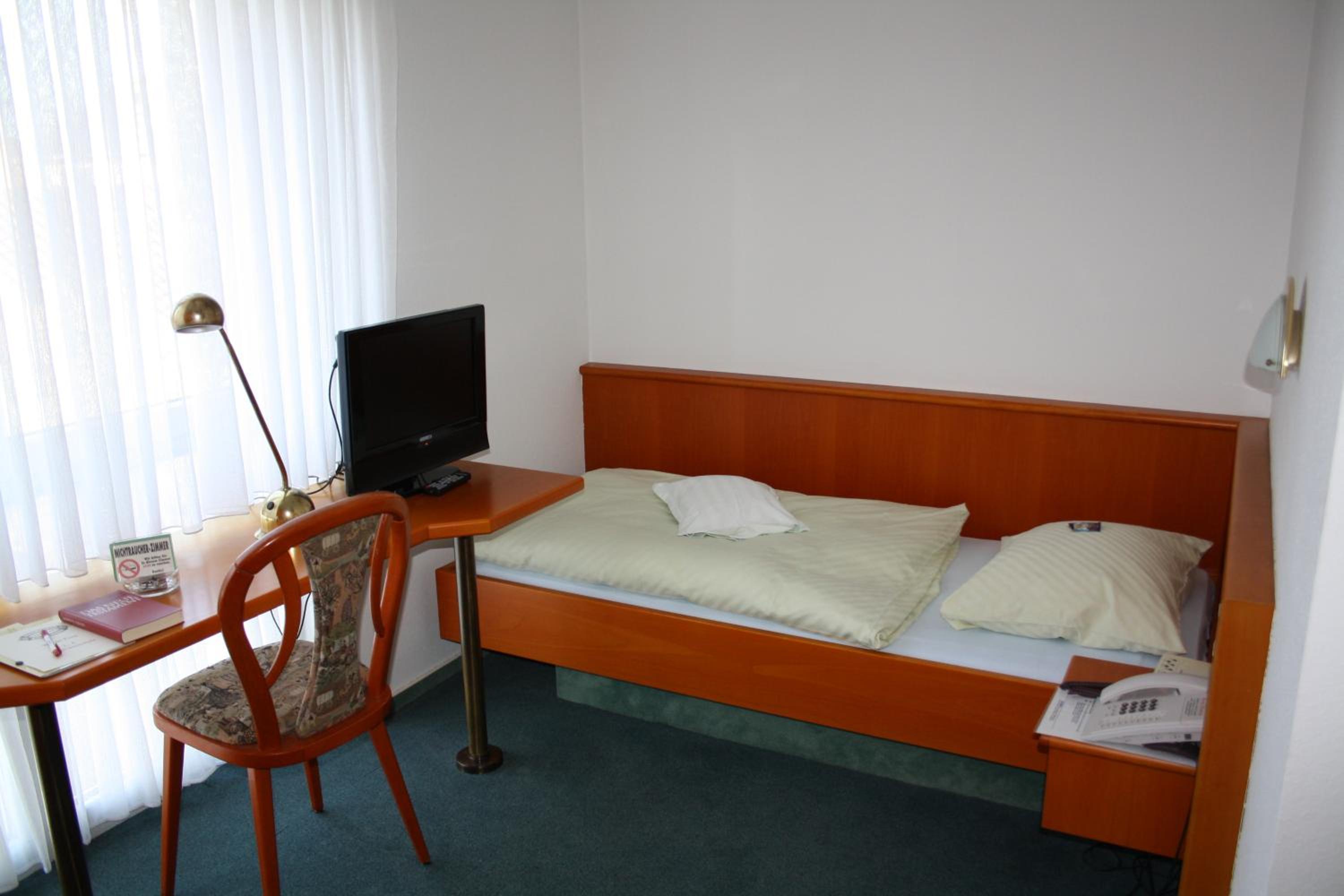 Single Room photo 1