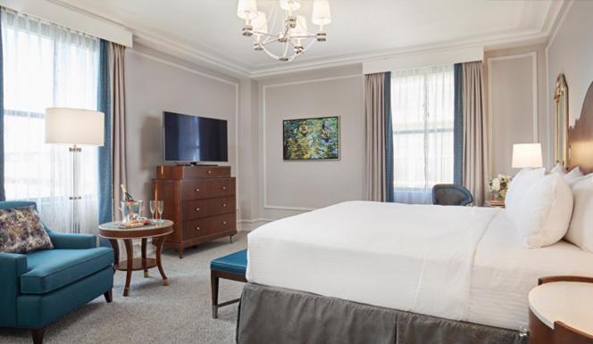 King Room - Club Access photo 3