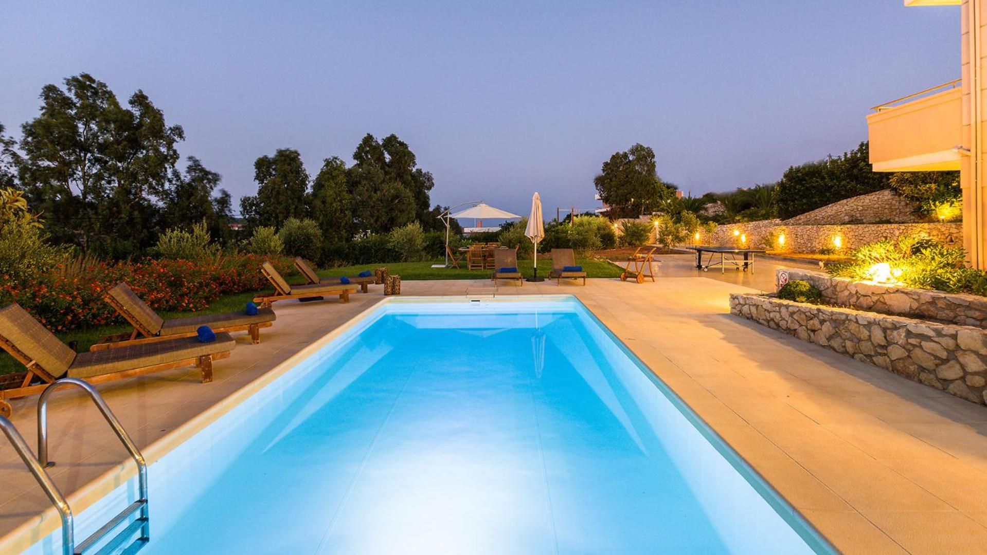 Superior Villa photo 1