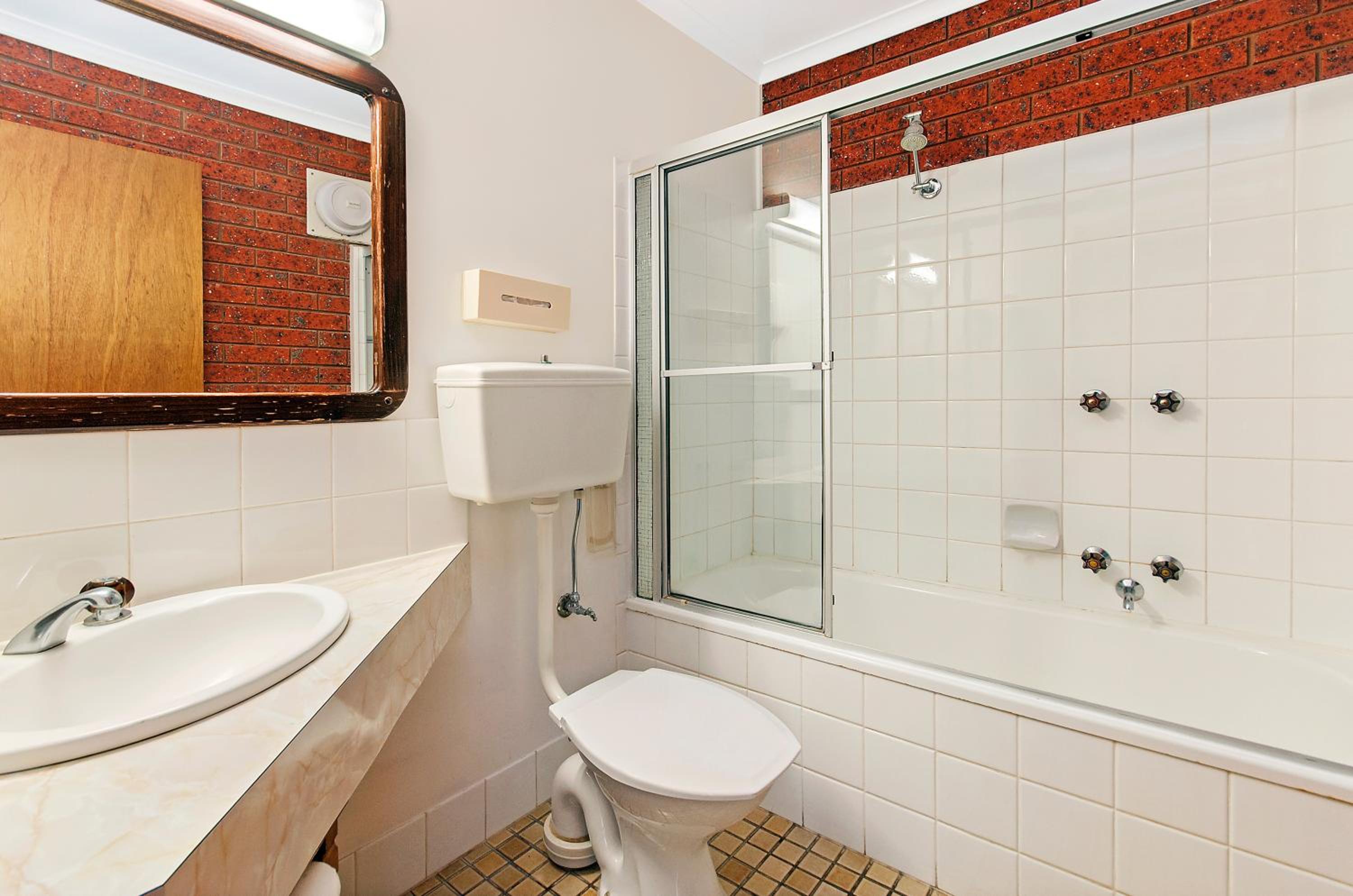 Two-Bedroom Suite - Room 6 photo 2