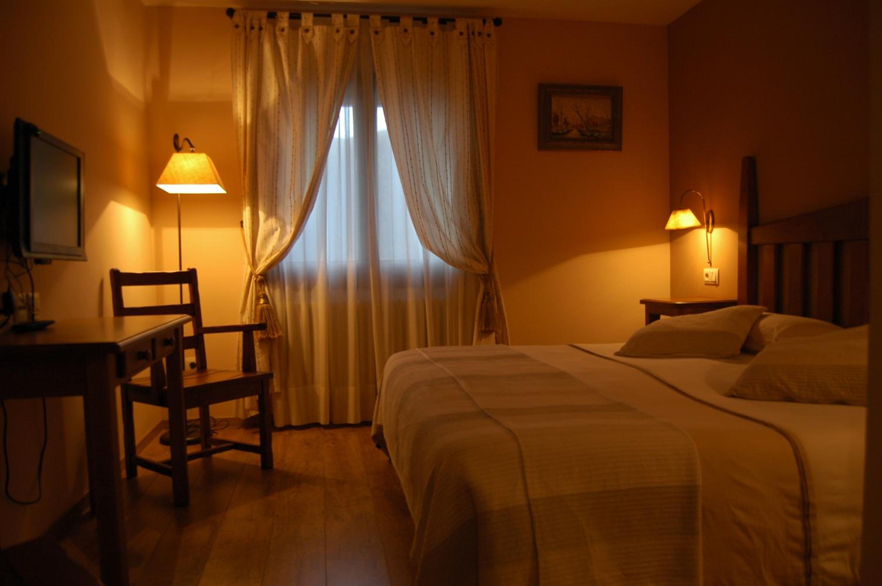 Habitación doble (2 adultos + 1 niño)