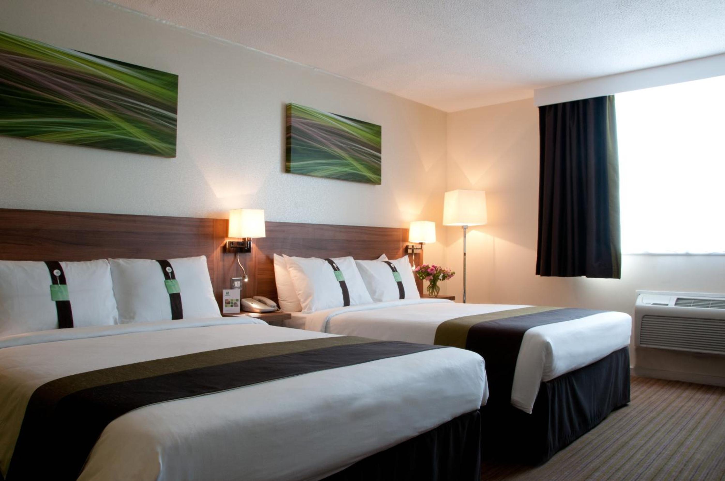 Standard Double Room with Two Double Beds - Photo 1