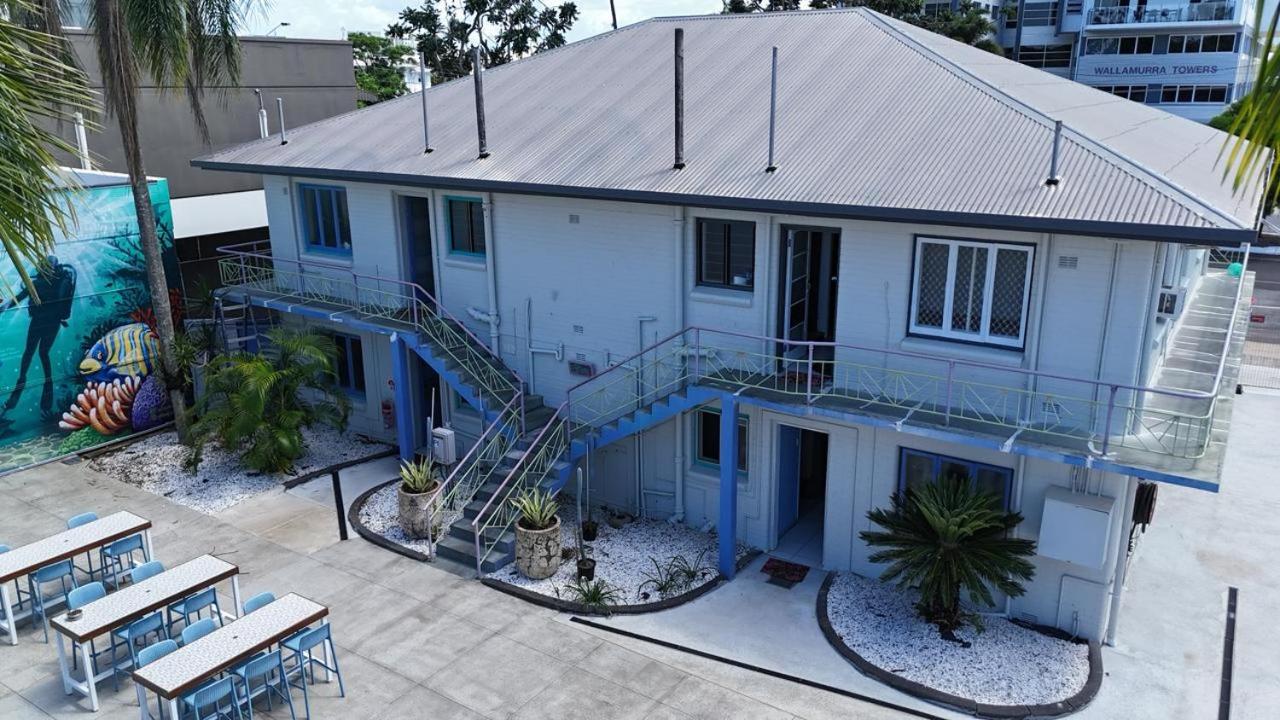 Three-Bedroom Apartment with Balcony photo 3