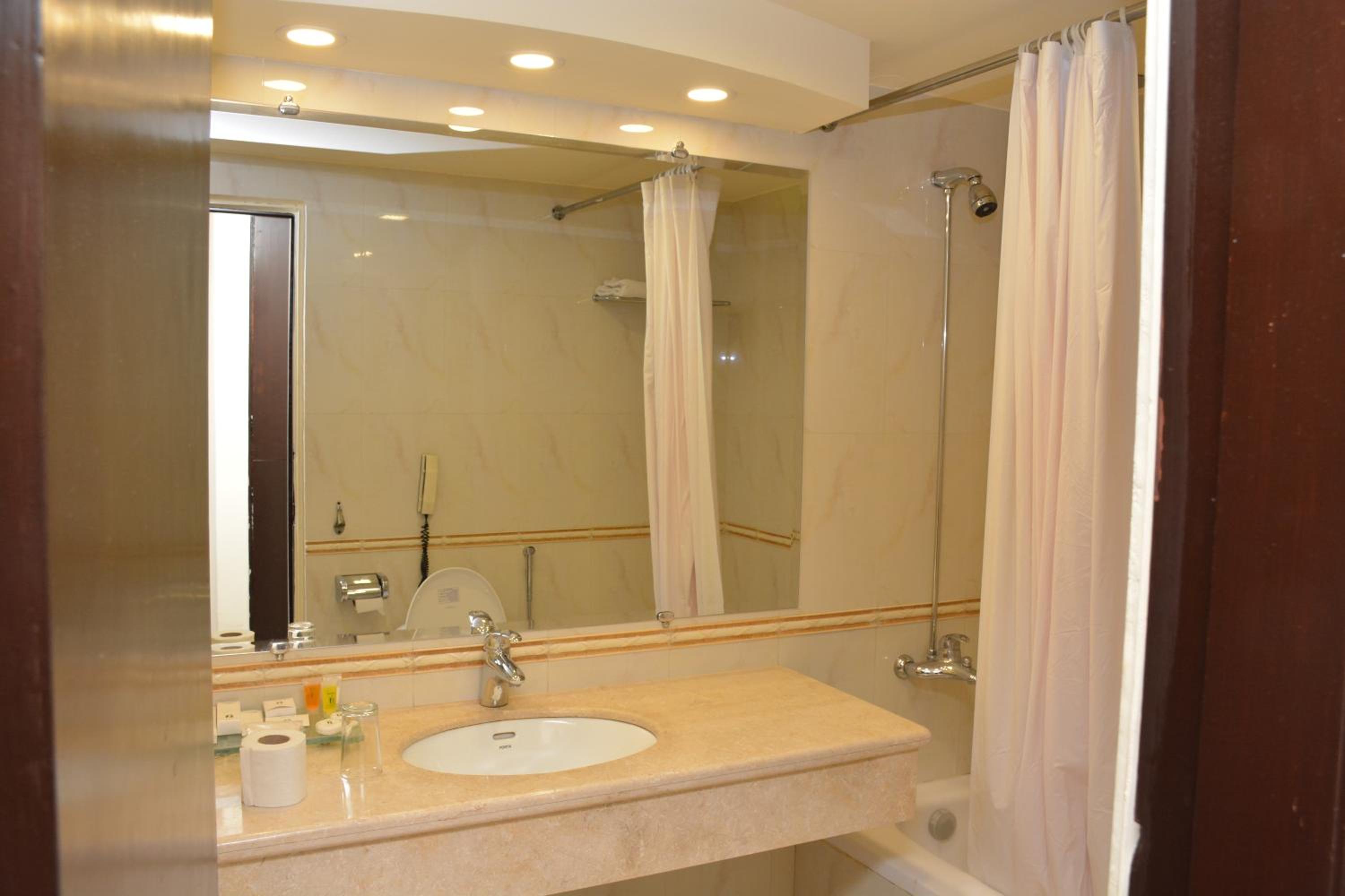 Standard Room - Photo 3