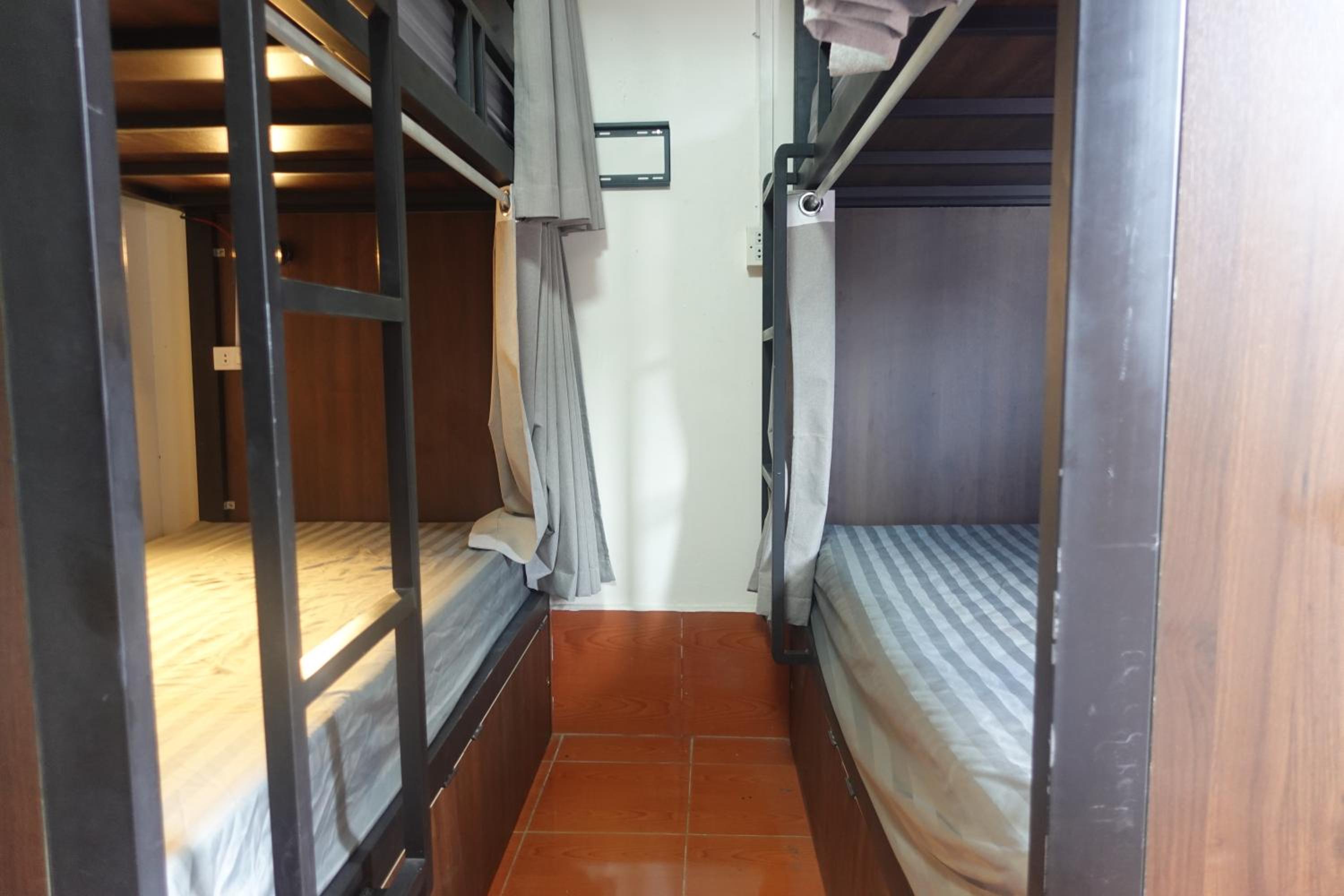 Bed in 10-Bed Mixed Dormitory Room photo 1