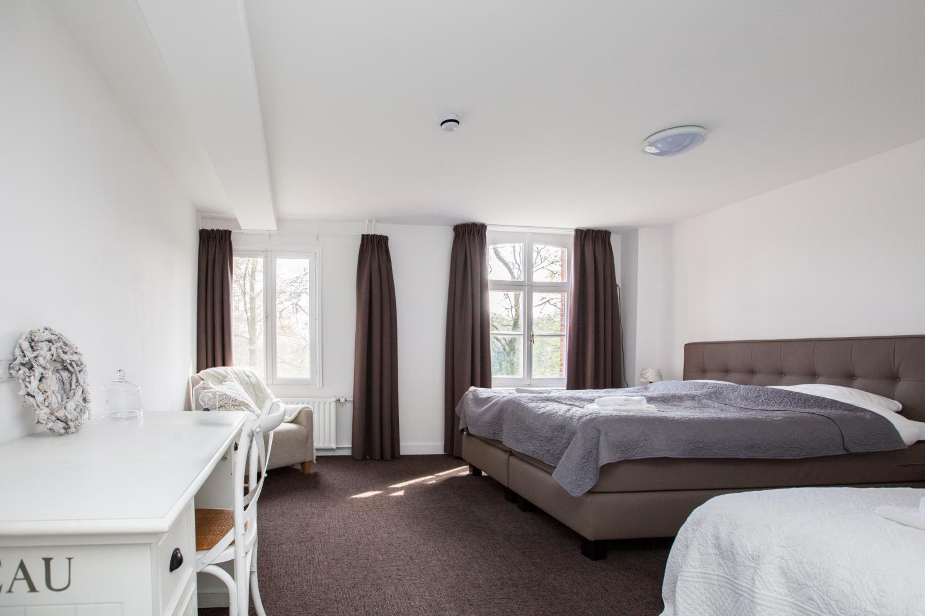 Triple Room with Private Bathroom