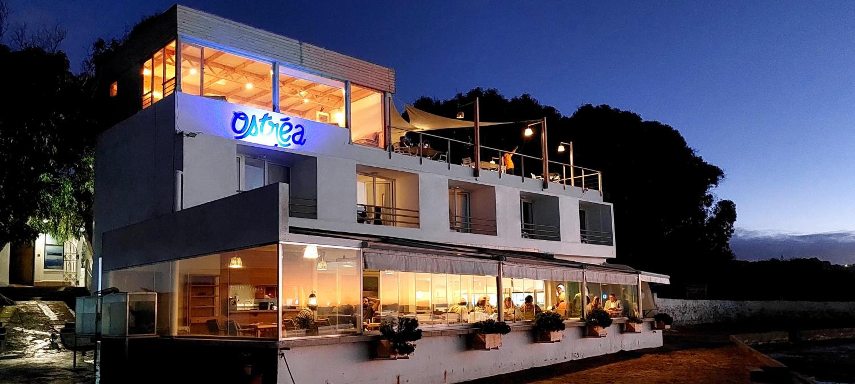 Double or Twin Room with Sea View