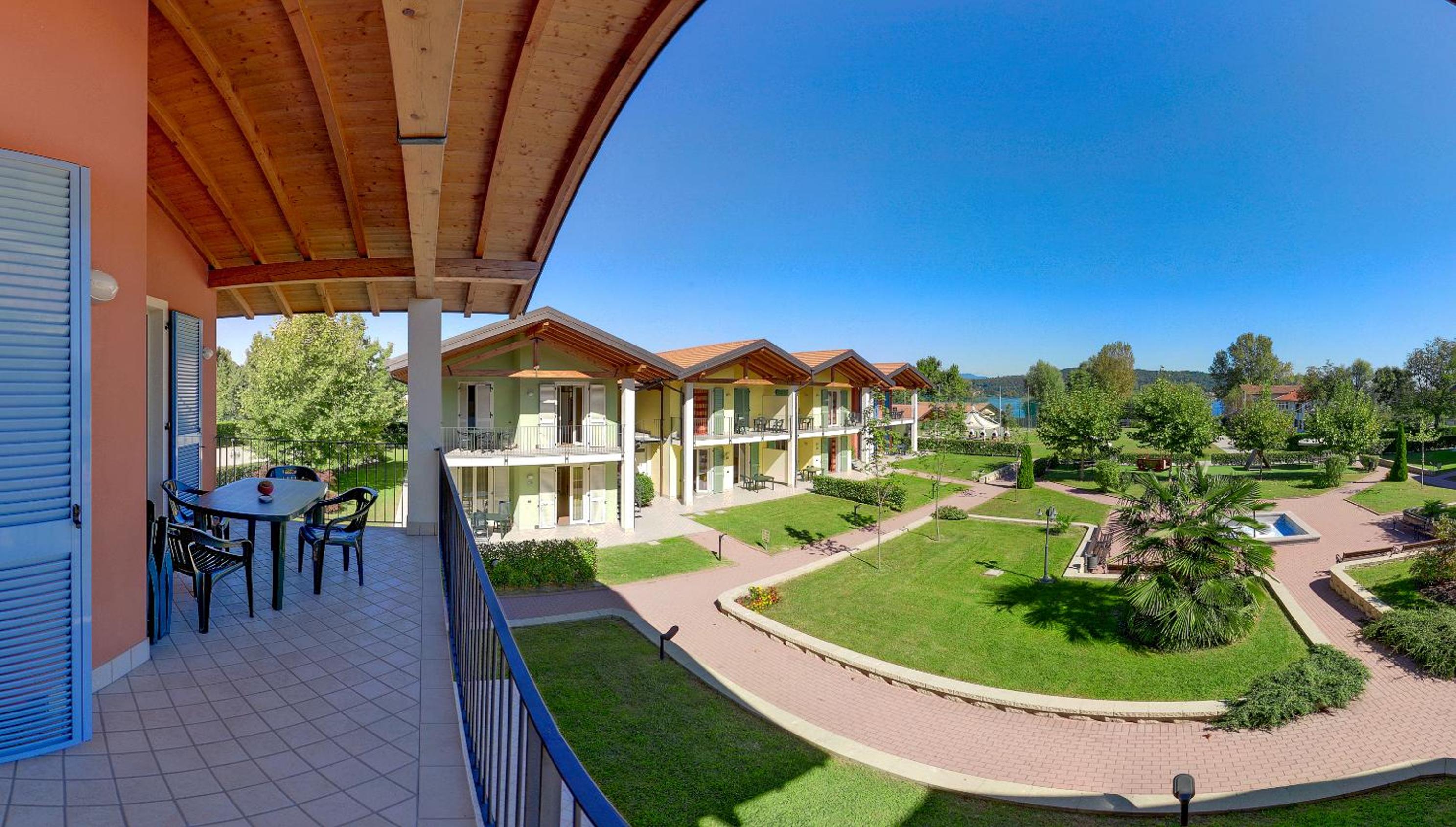 One-Bedroom Apartment with Garden View photo 1