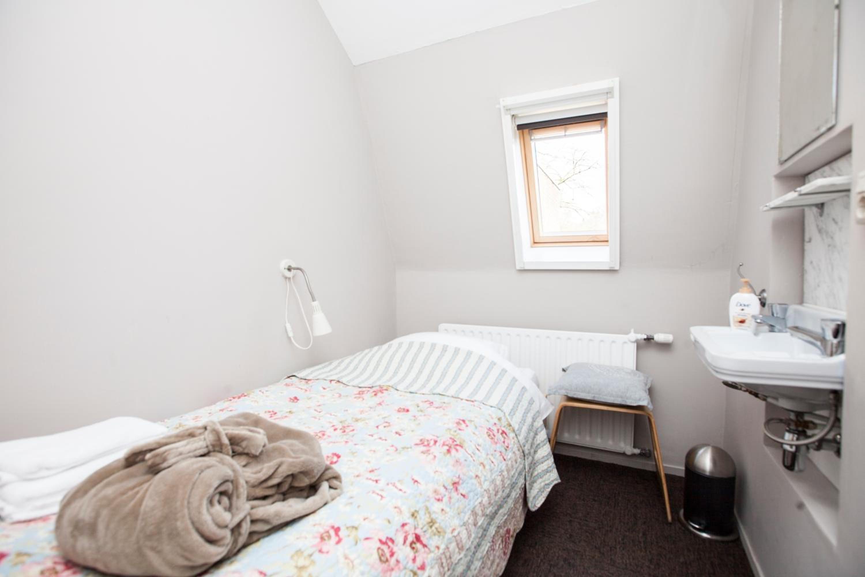Single Room with Shared Shower and Toilet