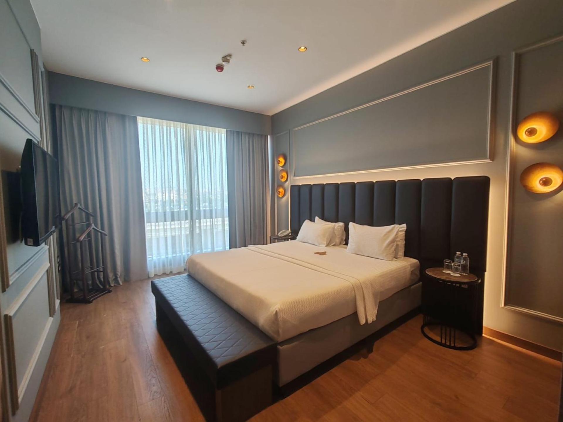 Deluxe Suite photo 1