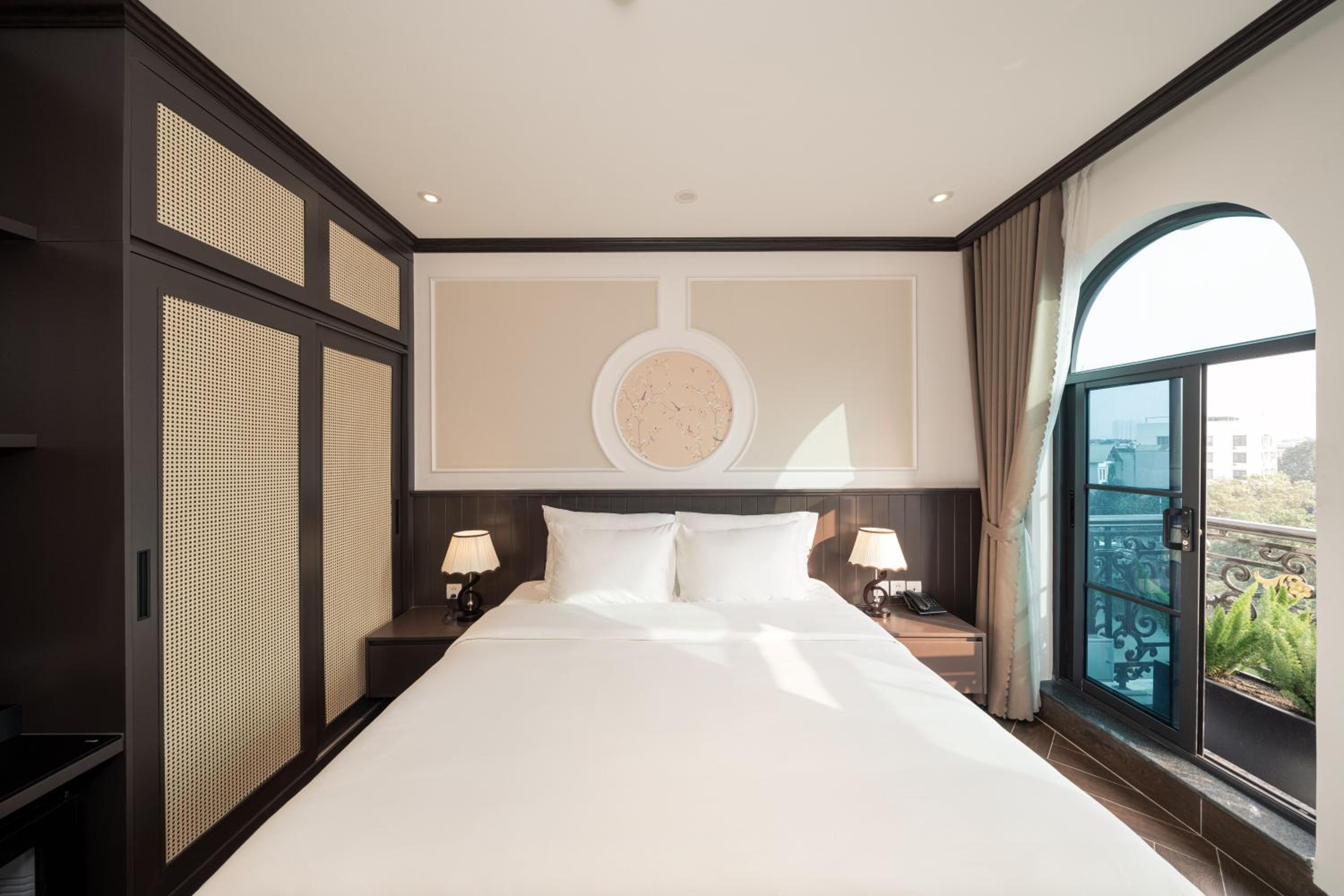 King Room with Balcony photo 3
