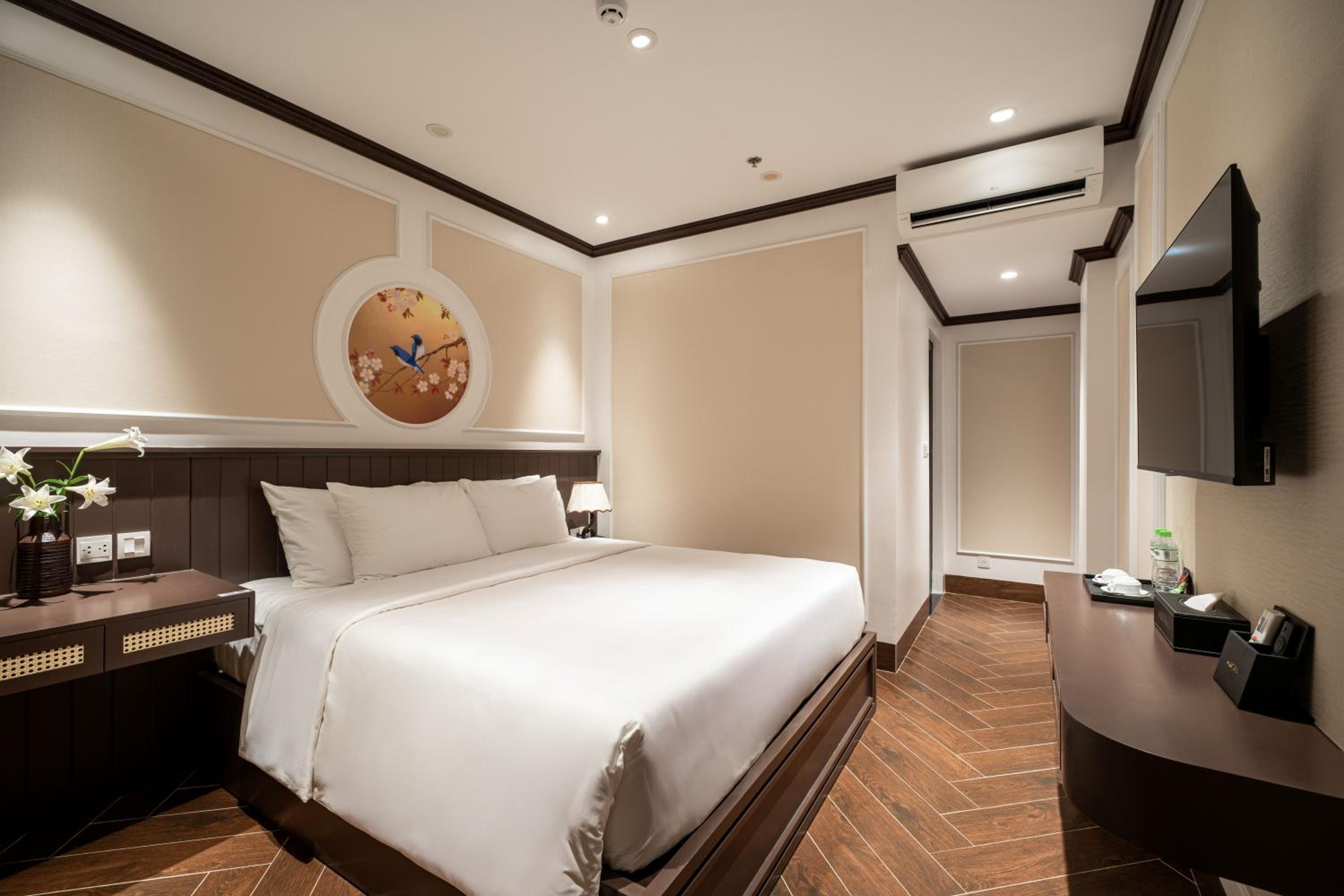Deluxe Room (2 Adults + 1 Child) photo 3
