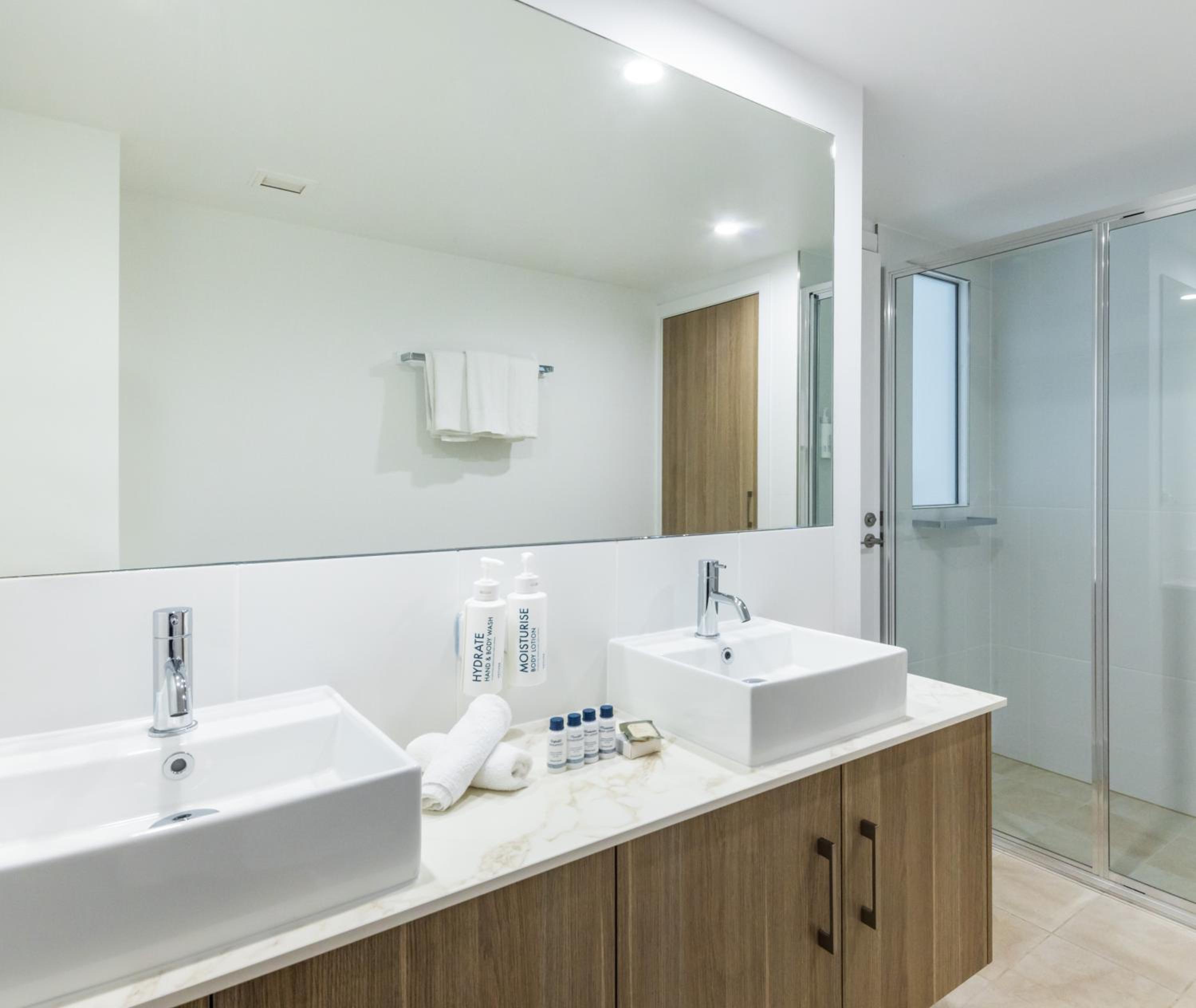 Two-Bedroom Apartment Garden View Premier