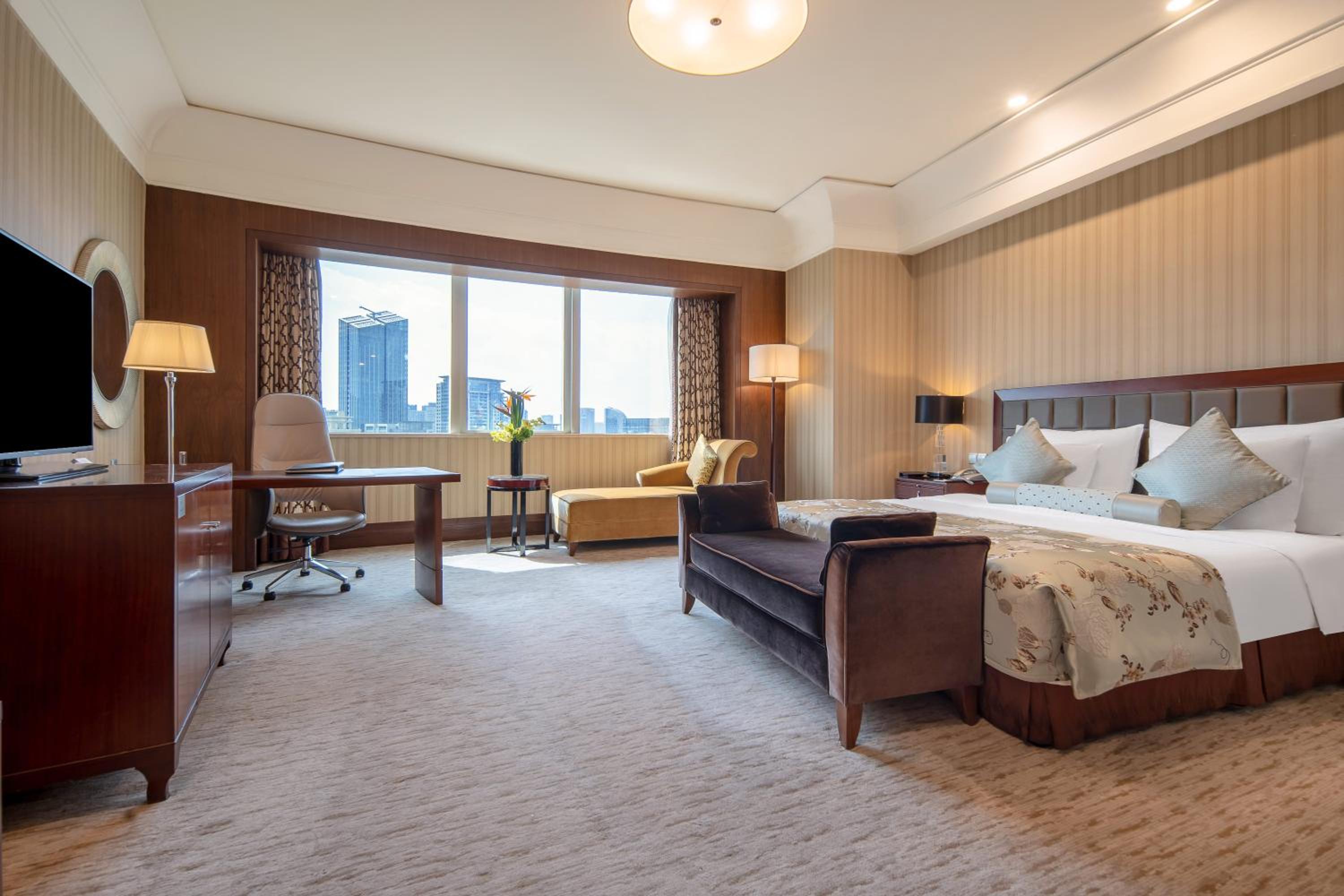 Executive King Room
