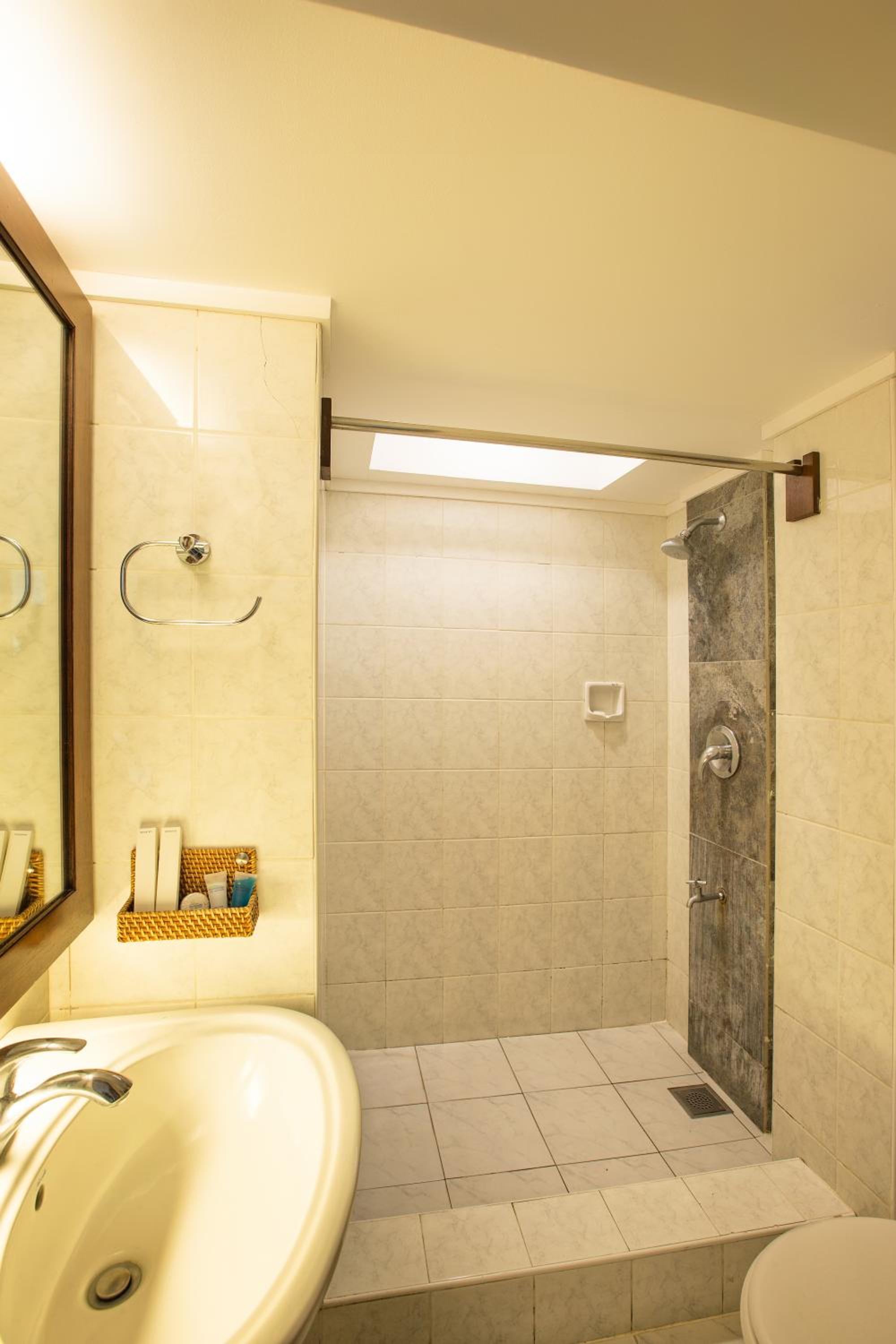 Standard Room - Photo 2
