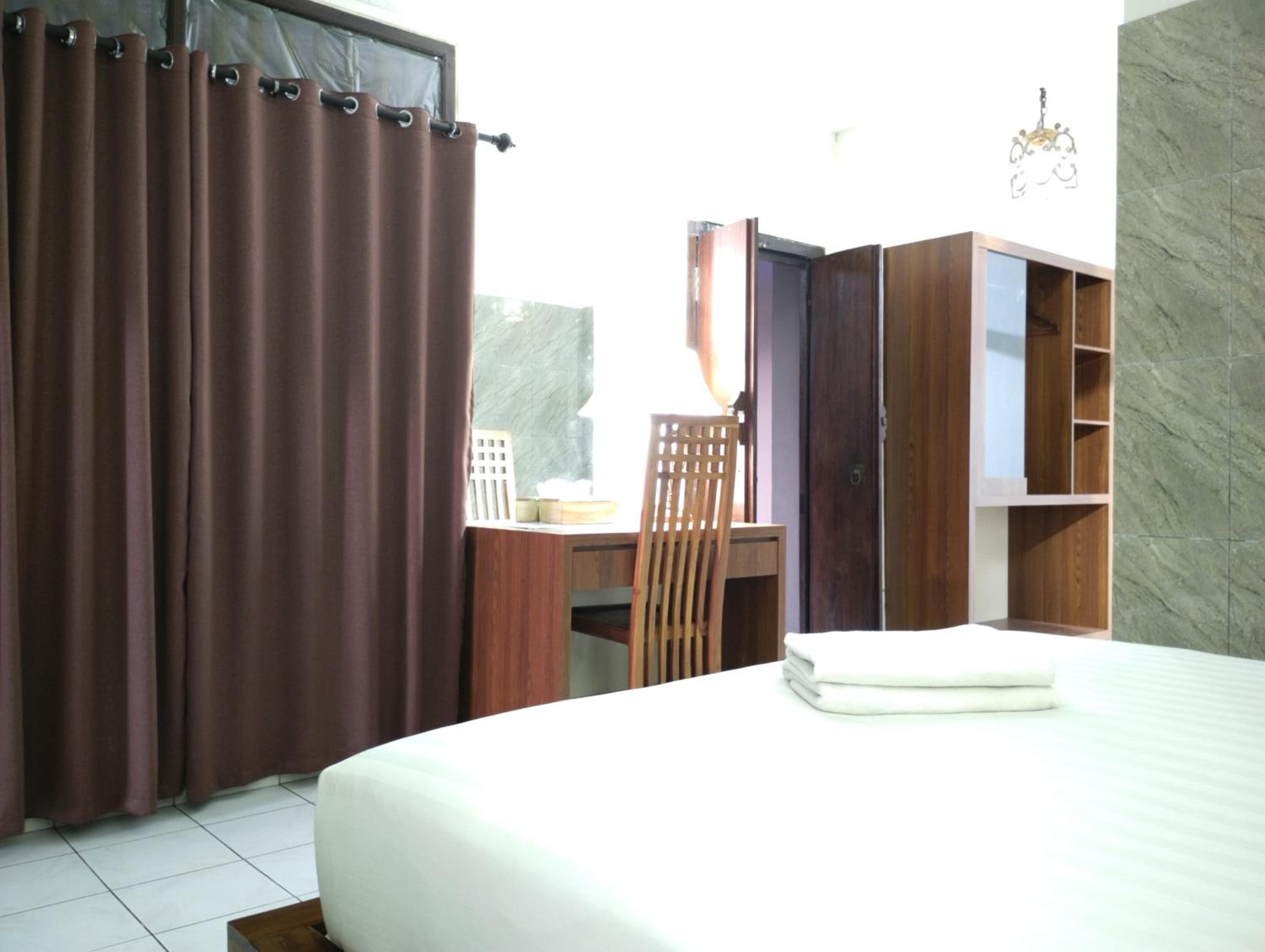 Basic Triple Room - Photo 19