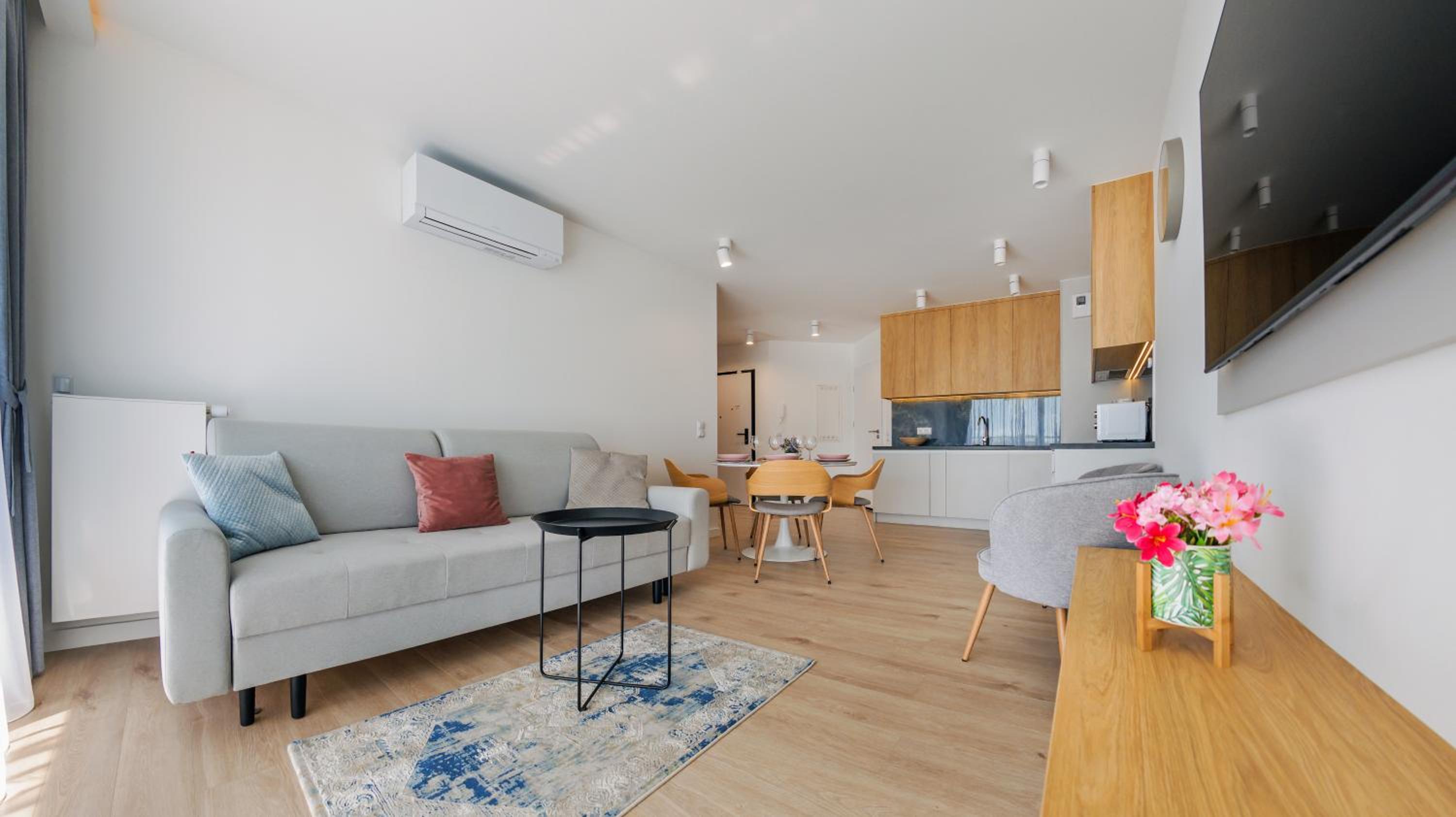One-Bedroom Apartment