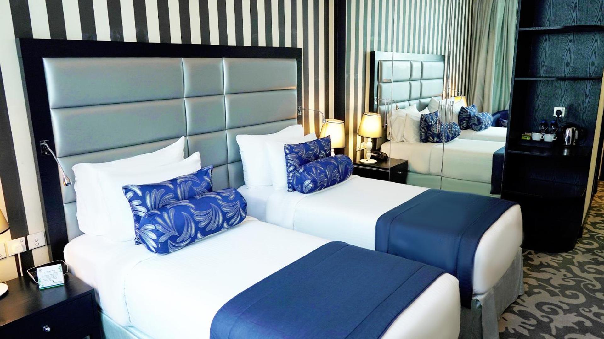 Premium Twin Room photo 2