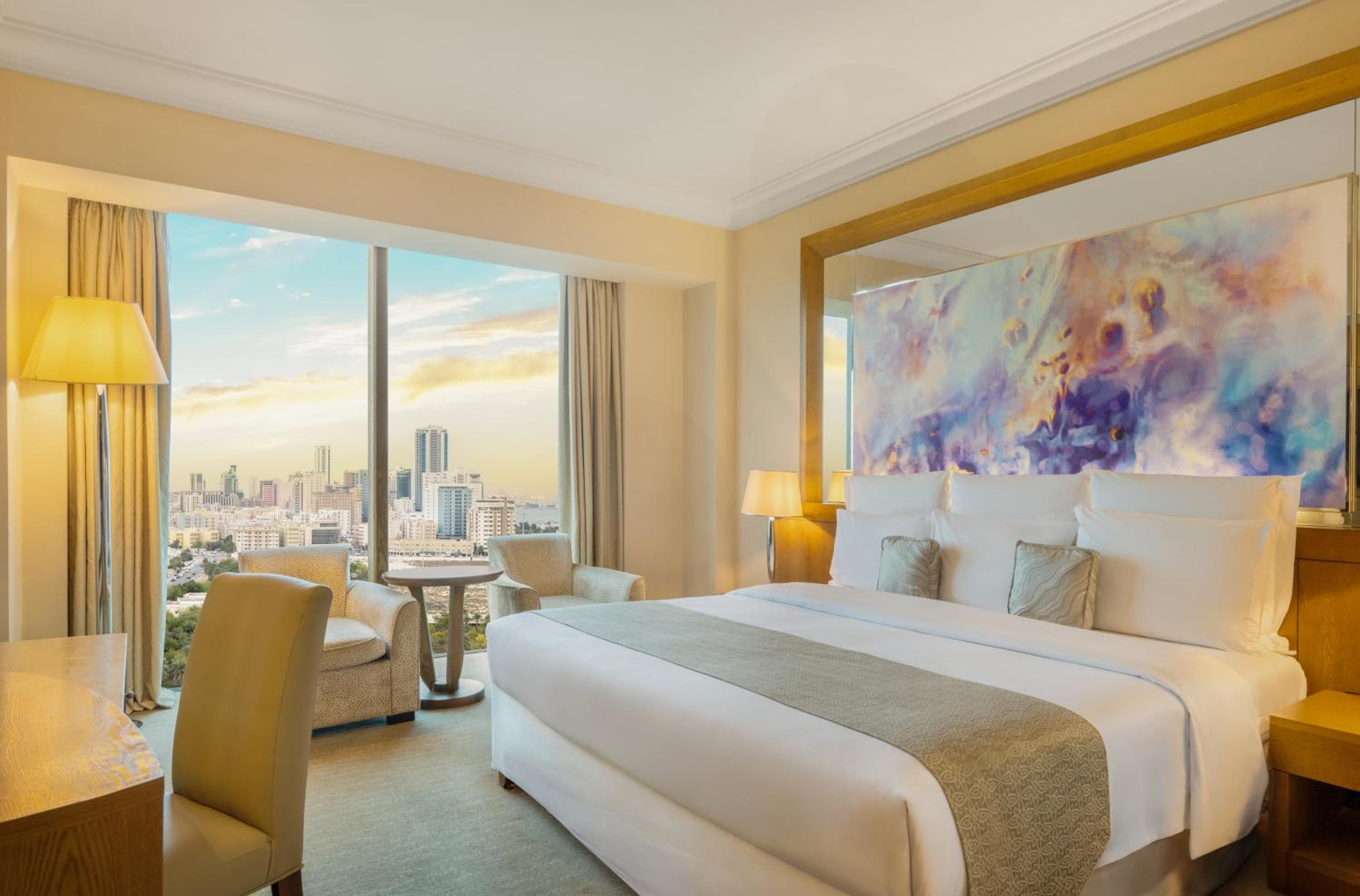 Deluxe King Room - Guaranteed 3pm Late Check Out (applicable only on weekdays and not applicable from May 27th-31st) and 20% Discount on F&B - Photo 1