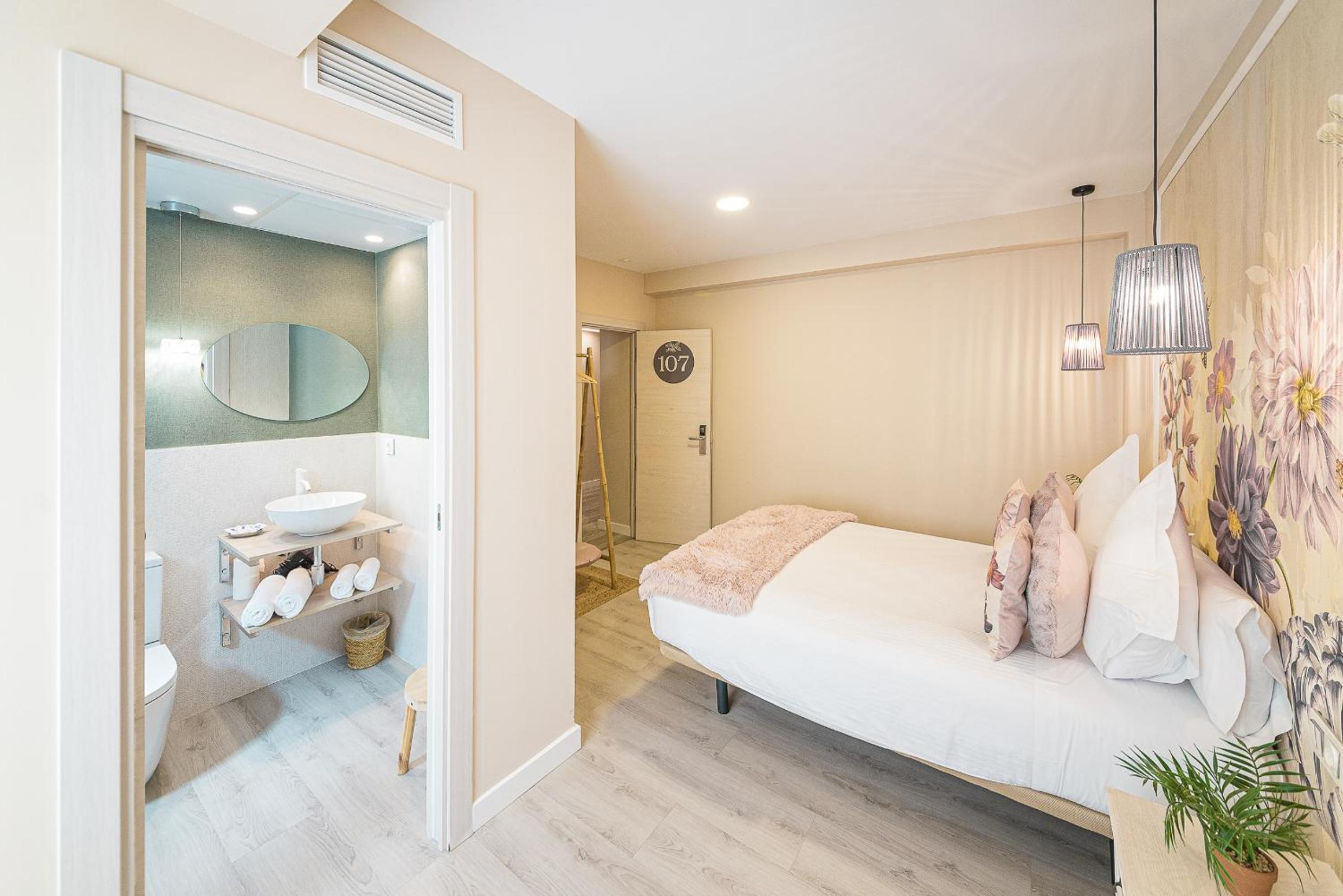 Standard Room - Photo 5