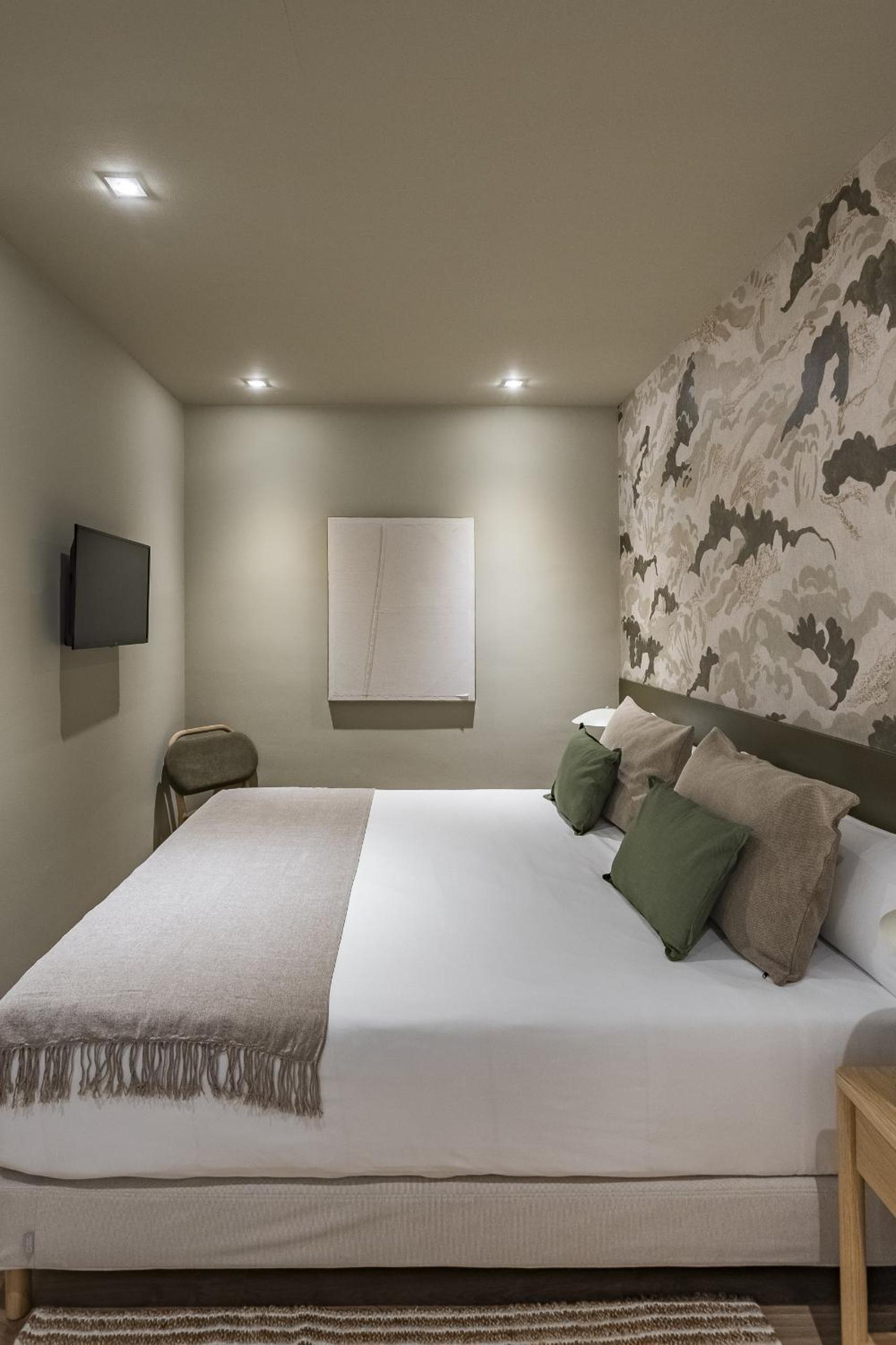 Economy Double Room photo 3