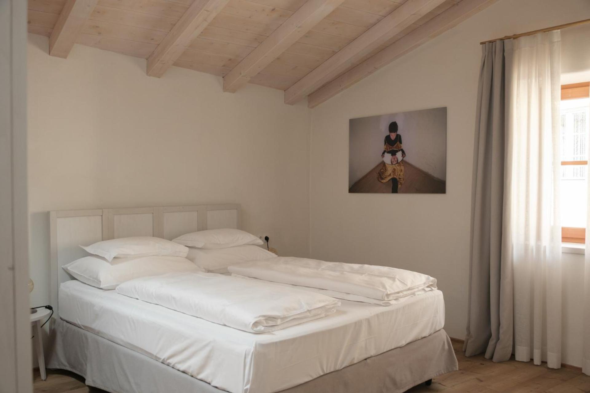 Deluxe Room - Photo 1